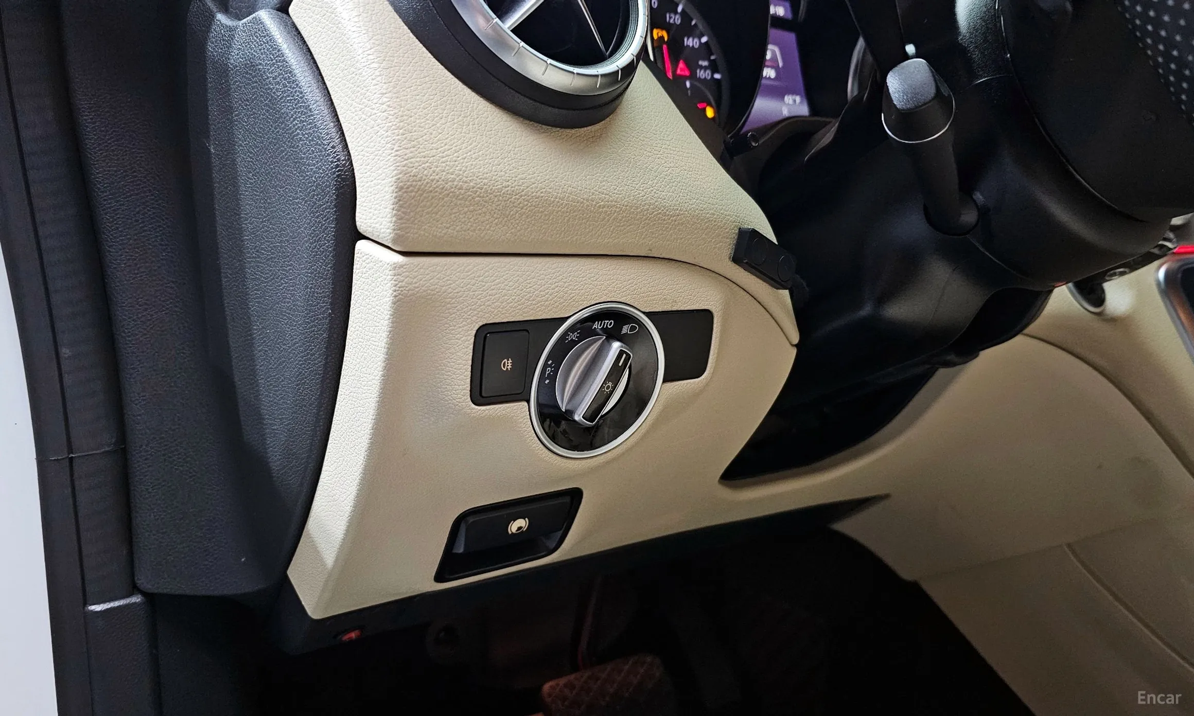 Mercedes Benz CLA-Class C117 превью 18