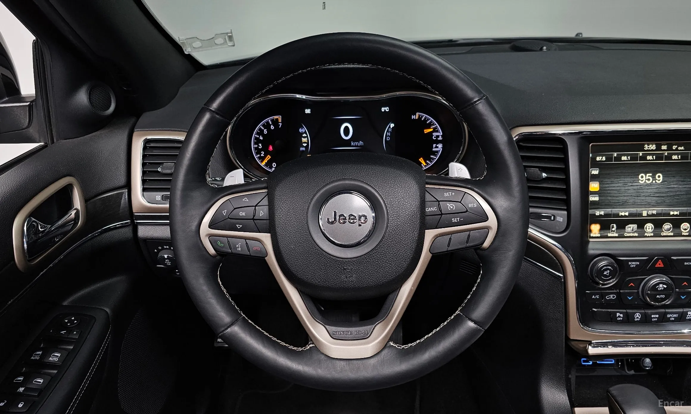 Jeep Grand Cherokee превью 13