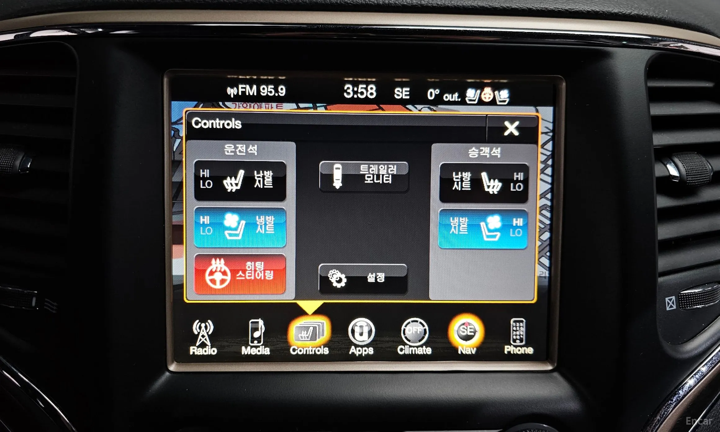 Jeep Grand Cherokee превью 17