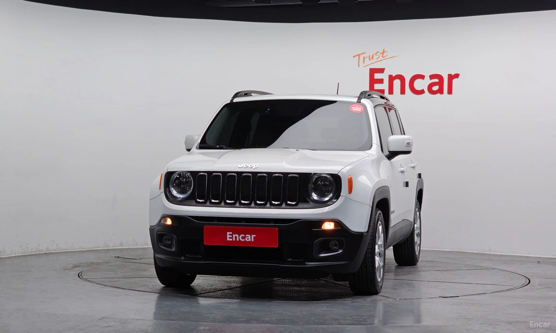 Jeep Renegade превью 3