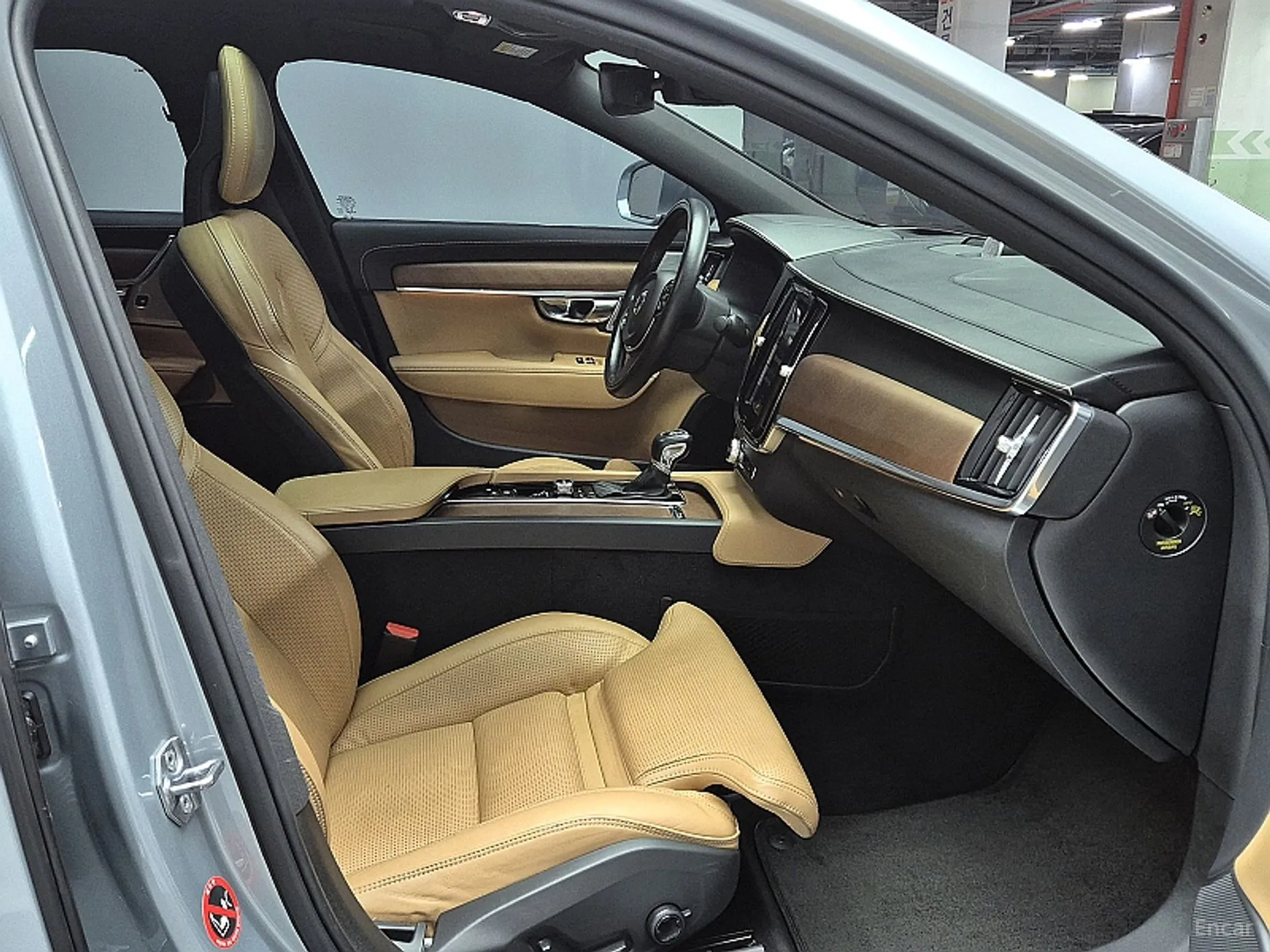 Volvo S90 превью 14