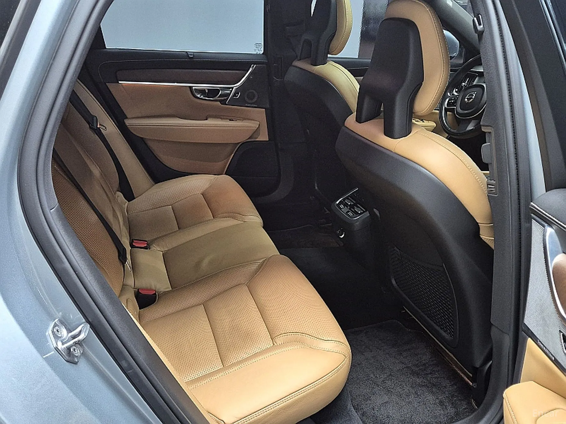 Volvo S90 превью 15