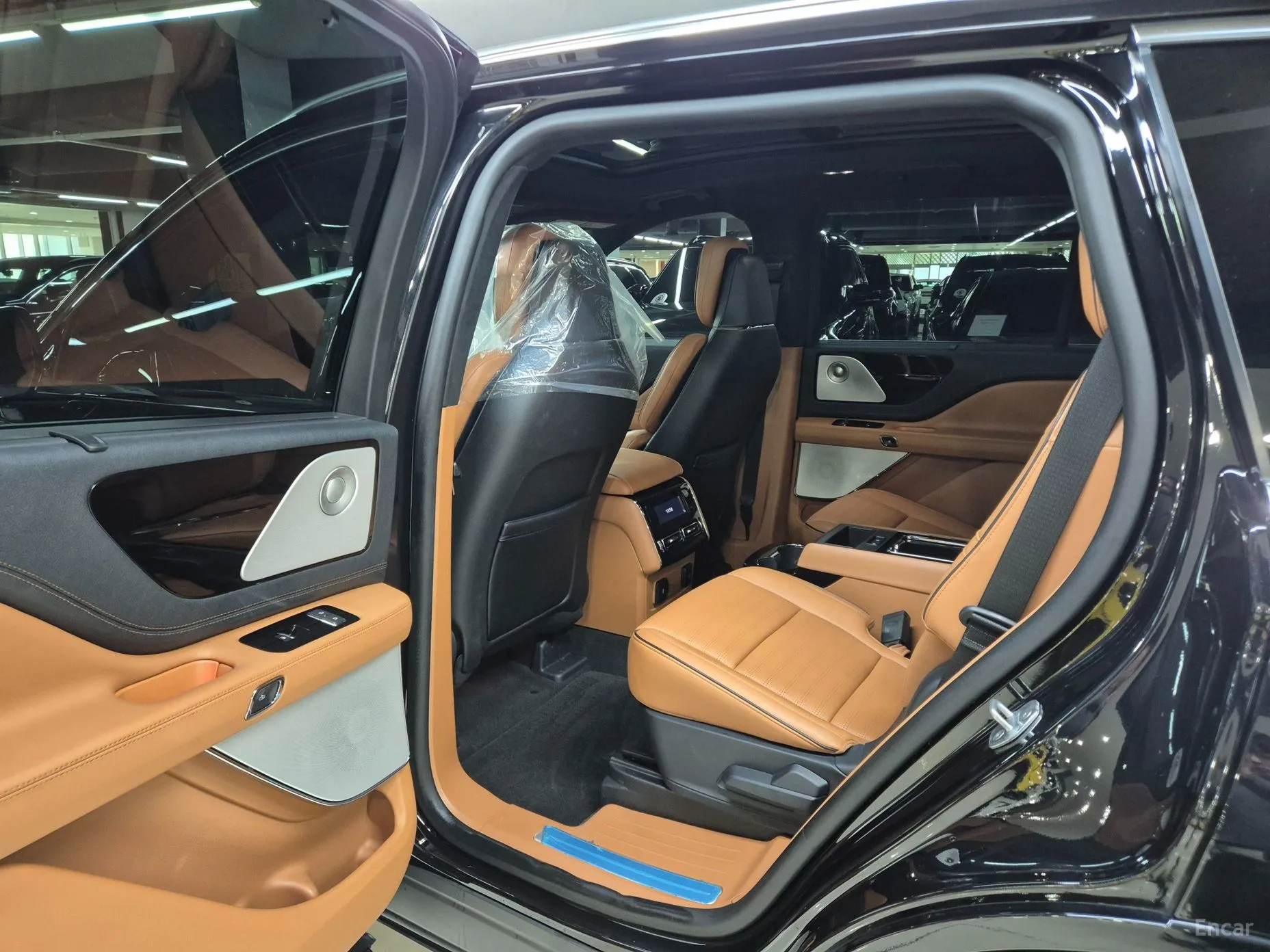 Lincoln Aviator 2nd Generation превью 8