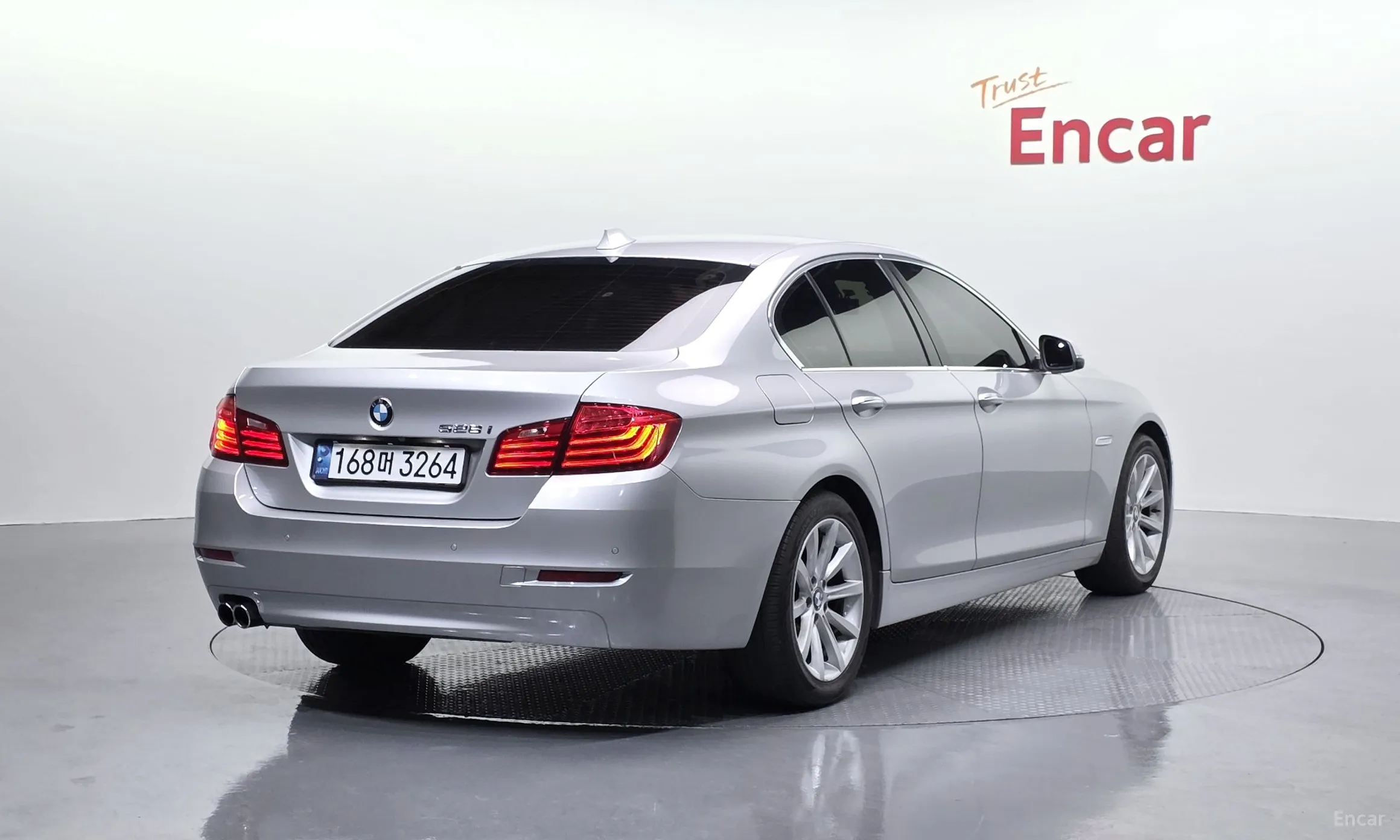 BMW 5 Series (F10) превью 2