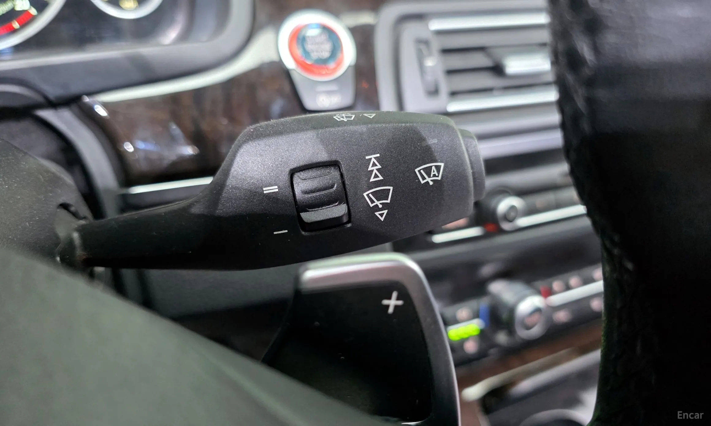BMW 5 Series (F10) превью 17