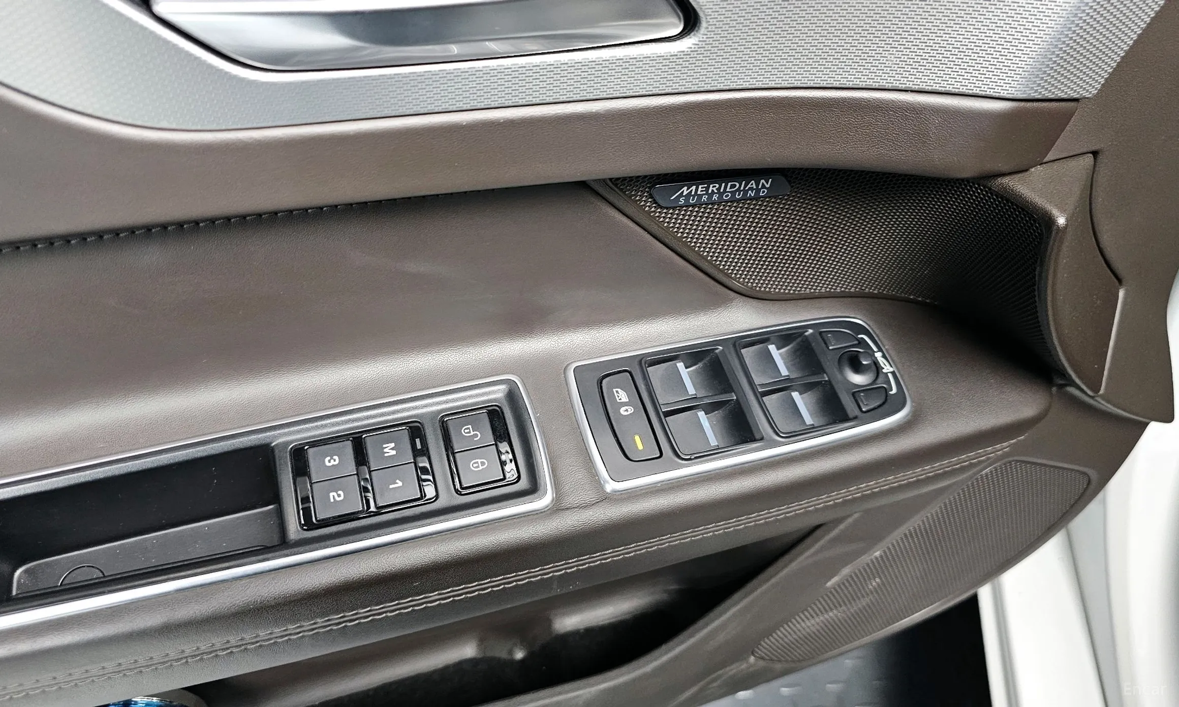 Jaguar XF (x260) превью 14