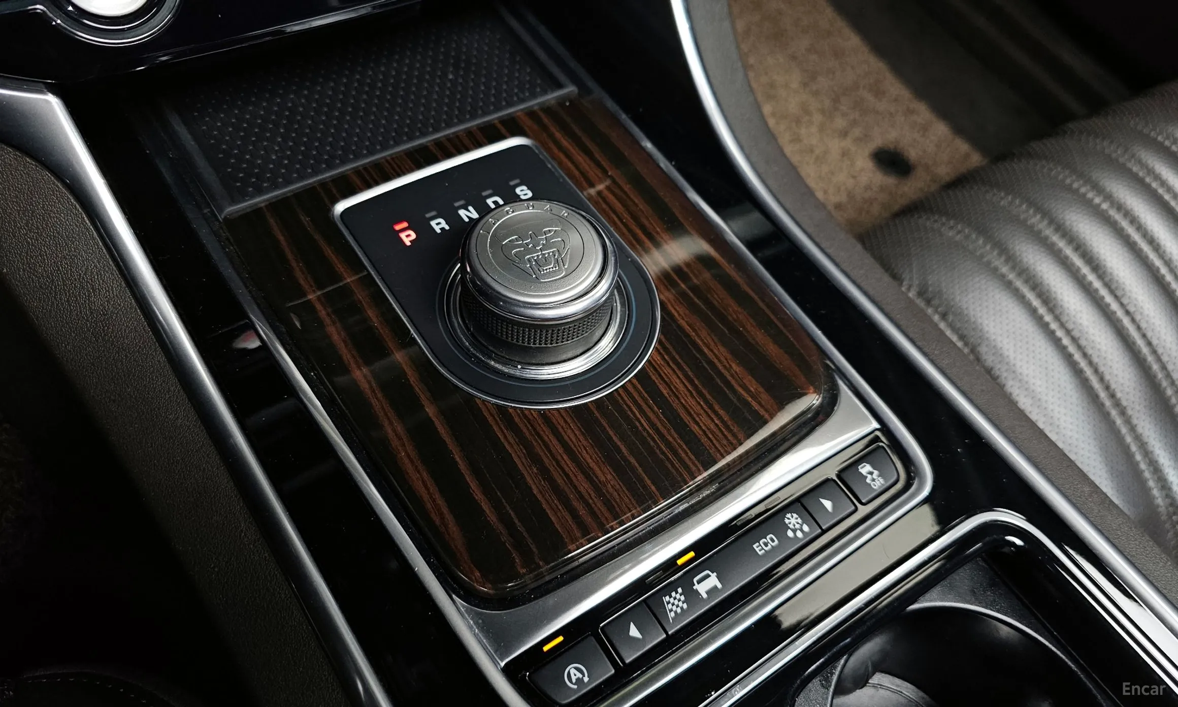 Jaguar XF (x260) превью 9