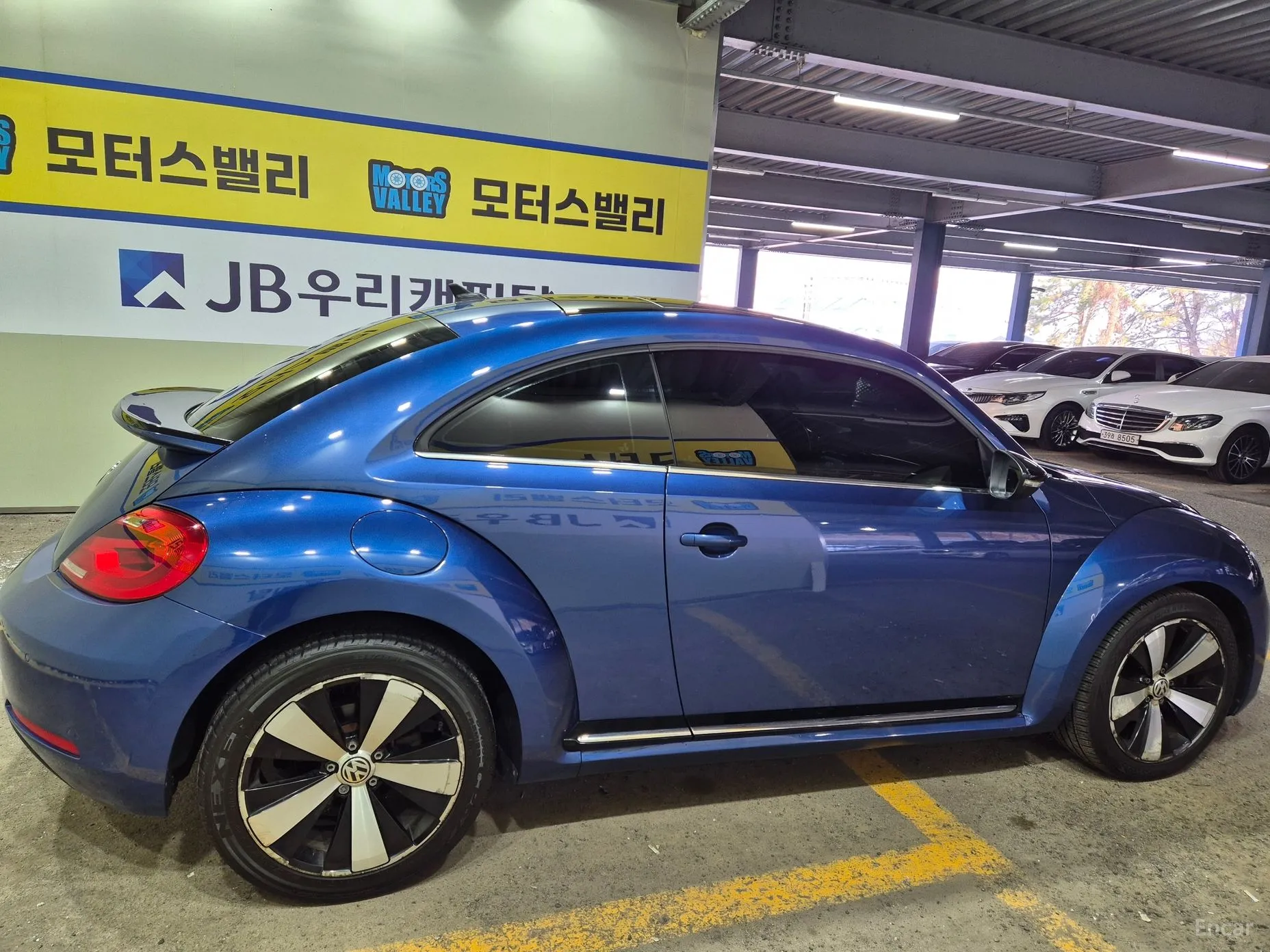 Volkswagen The Beetle превью 4