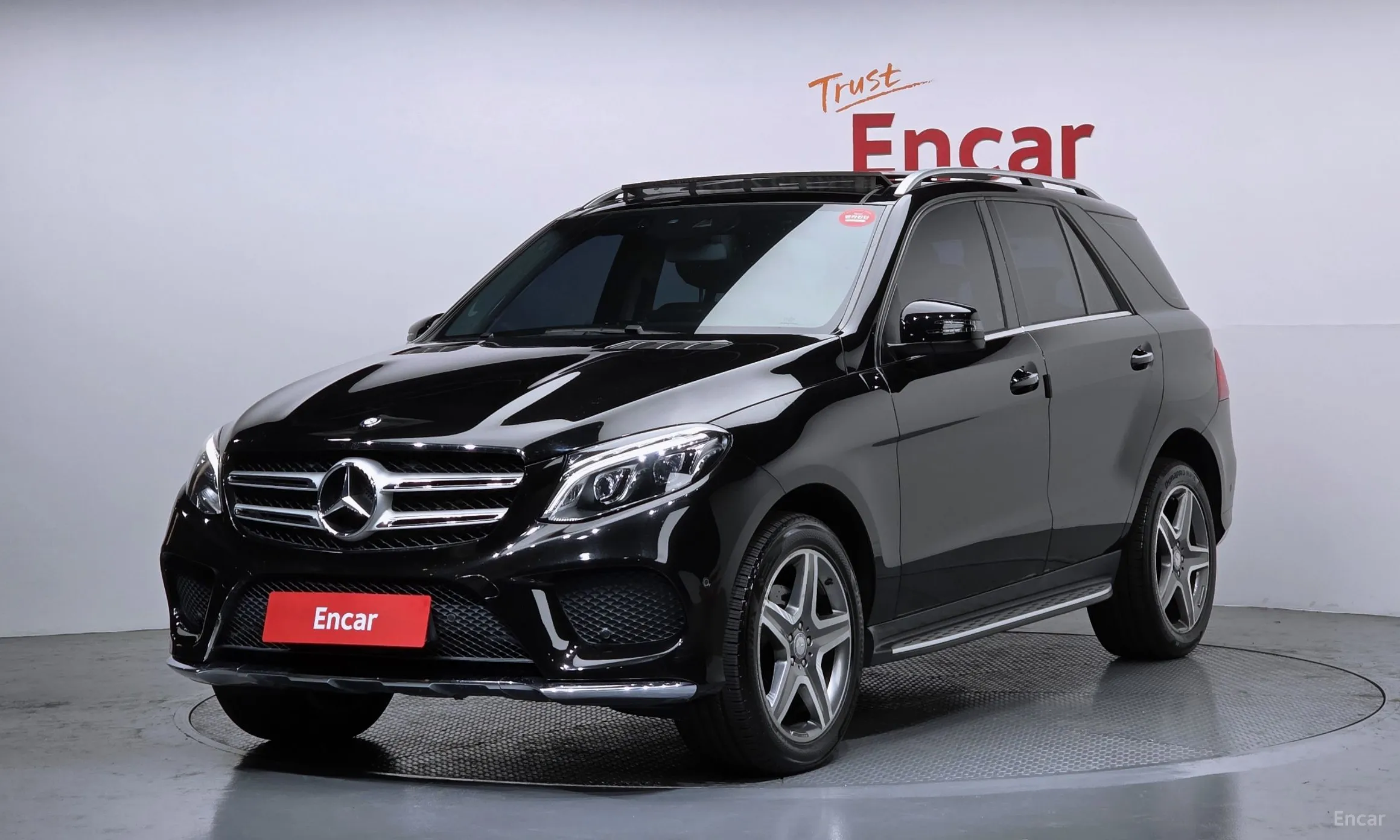 Mercedes Benz GLE-Class W166