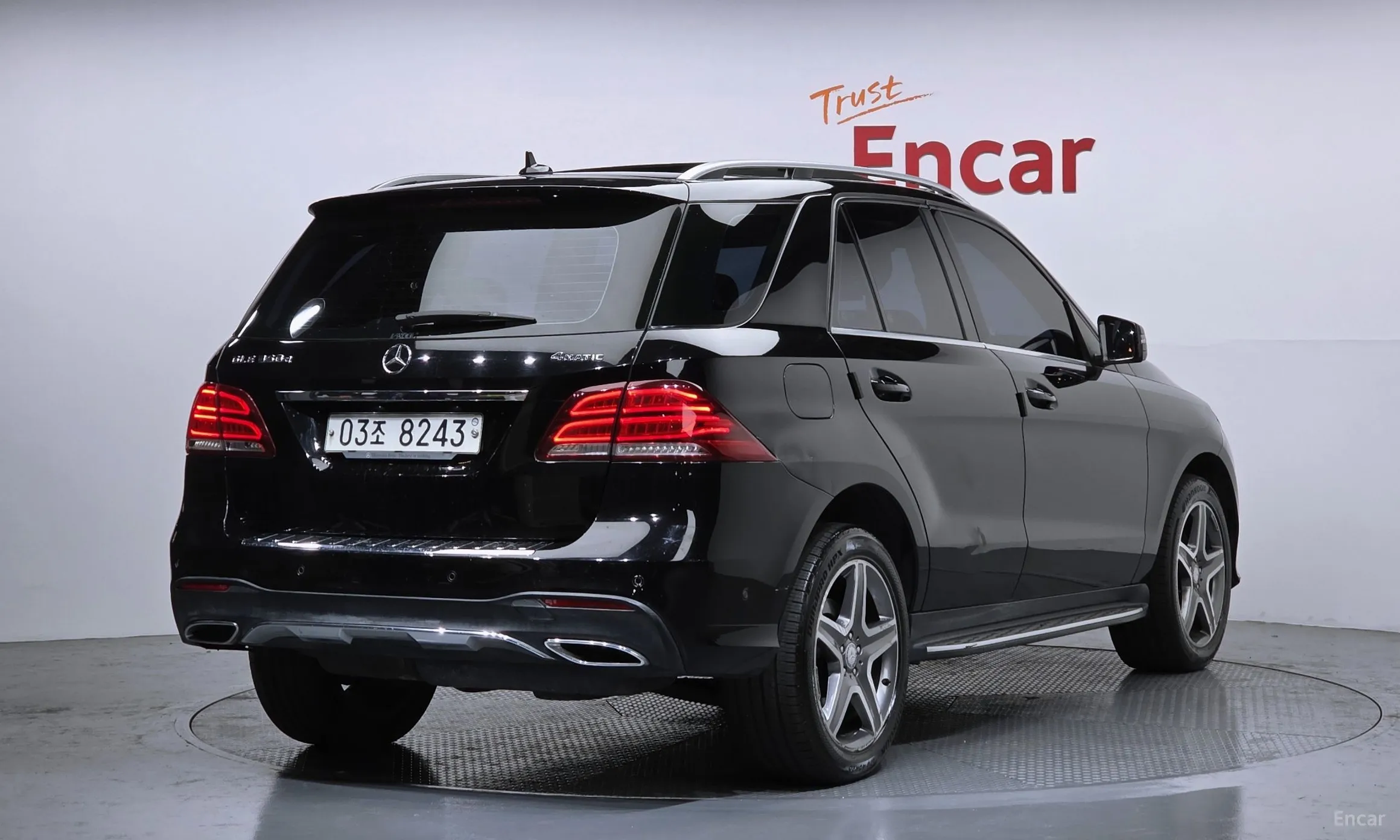 Mercedes Benz GLE-Class W166