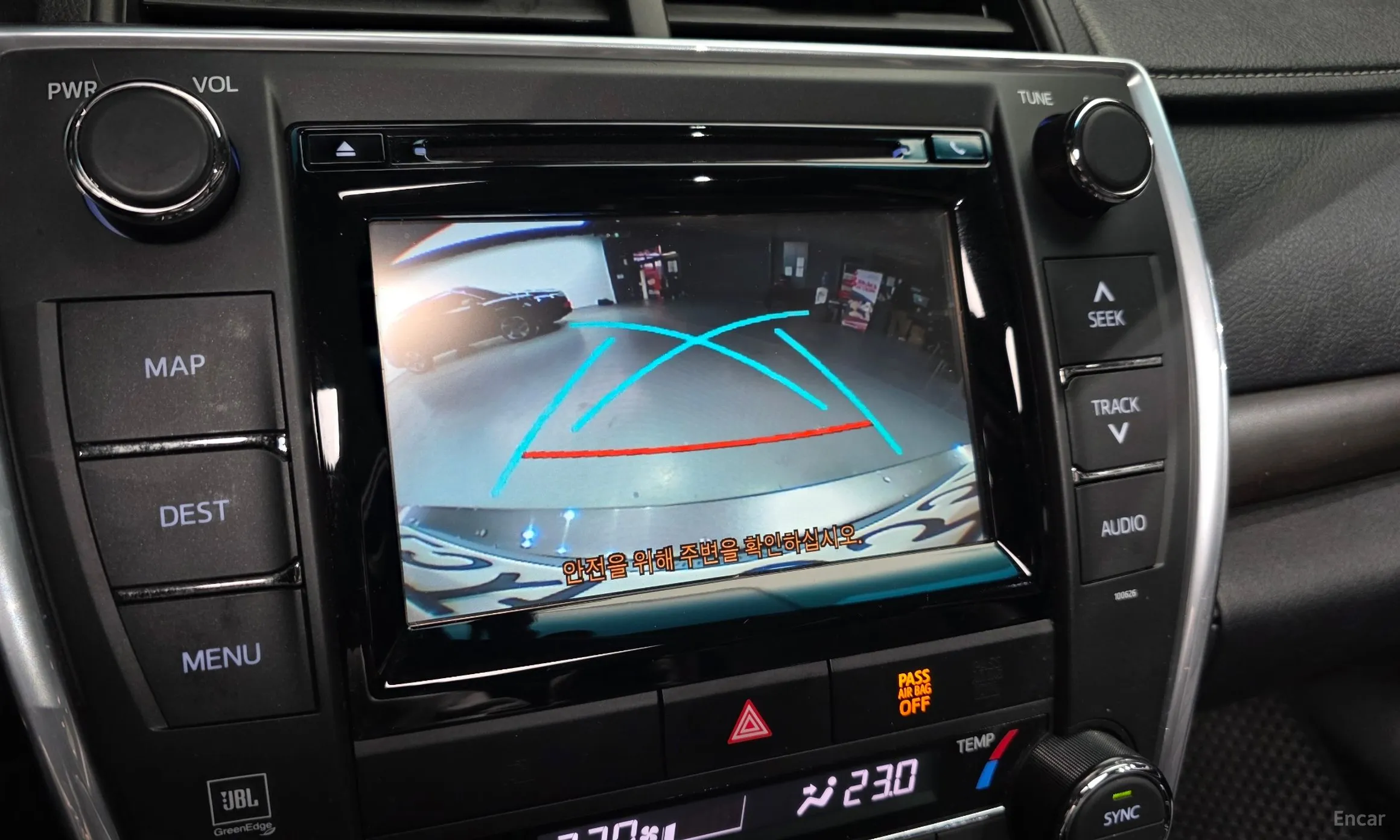Toyota New Camry превью 15