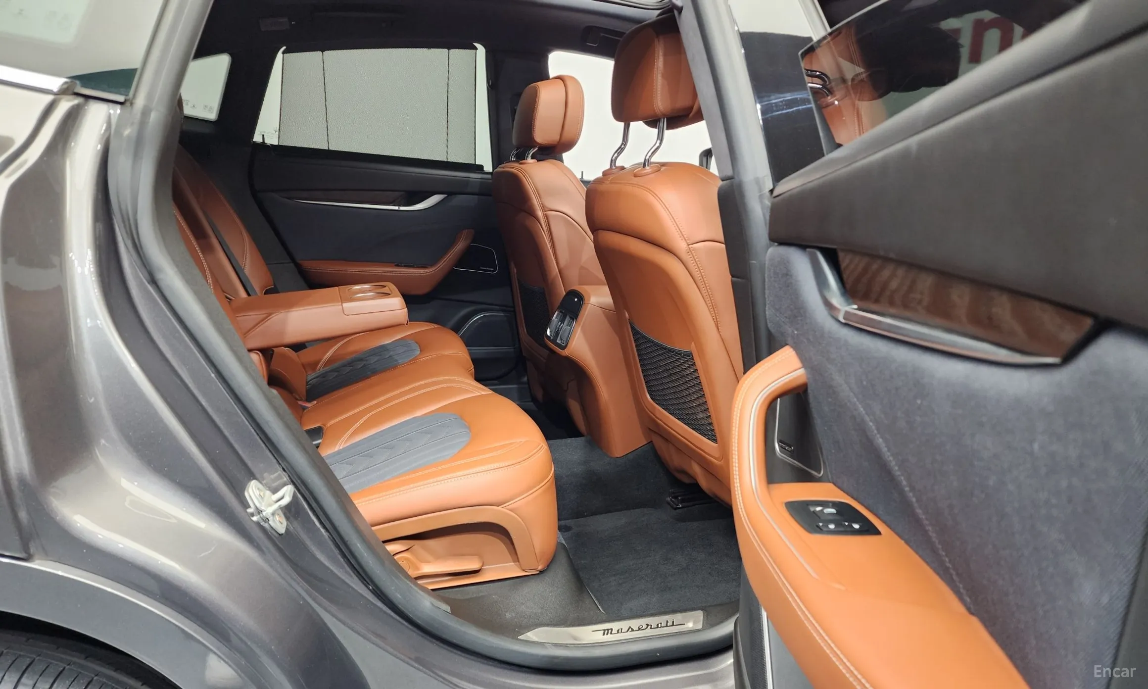 Maserati Levante превью 12
