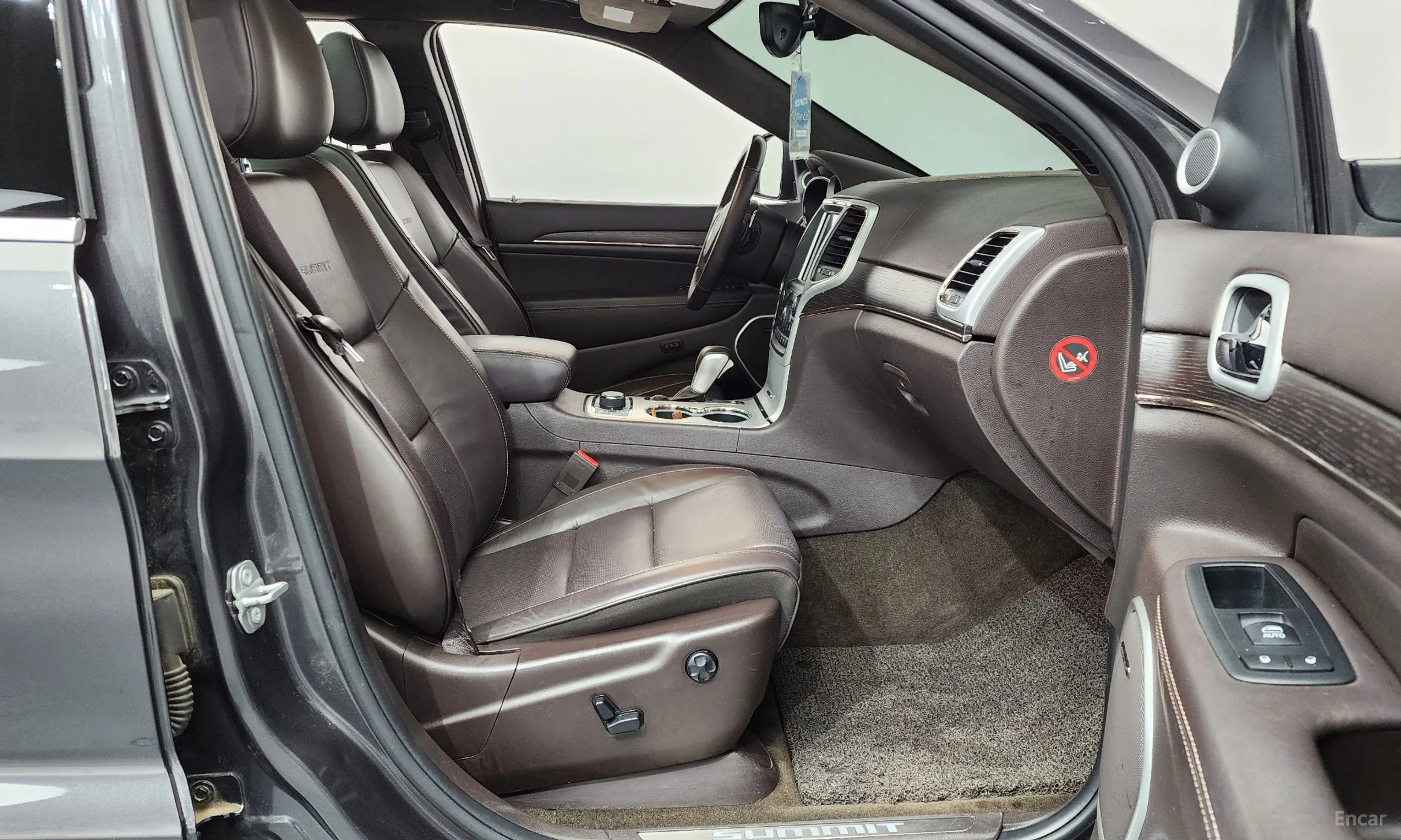 Jeep Grand Cherokee превью 11