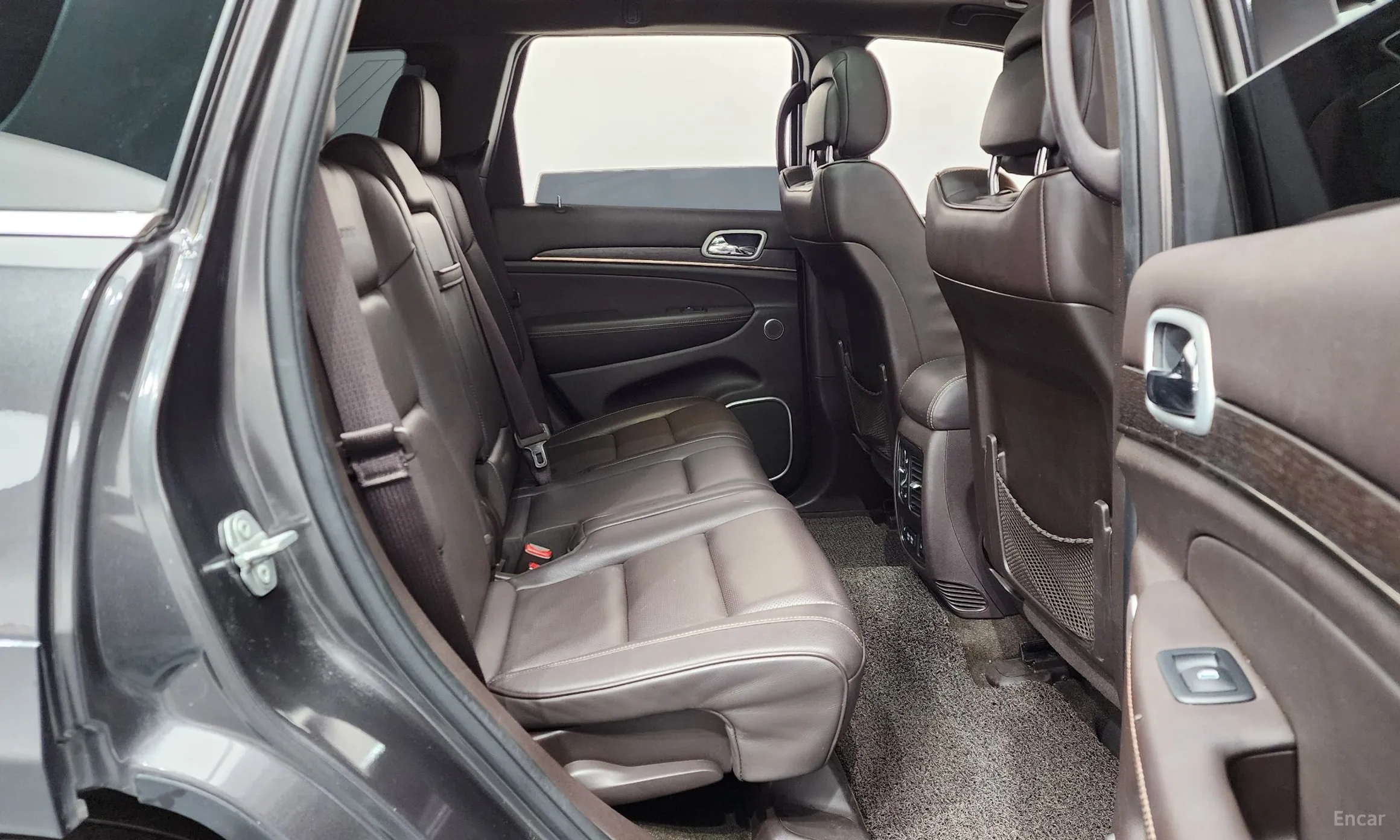 Jeep Grand Cherokee превью 12