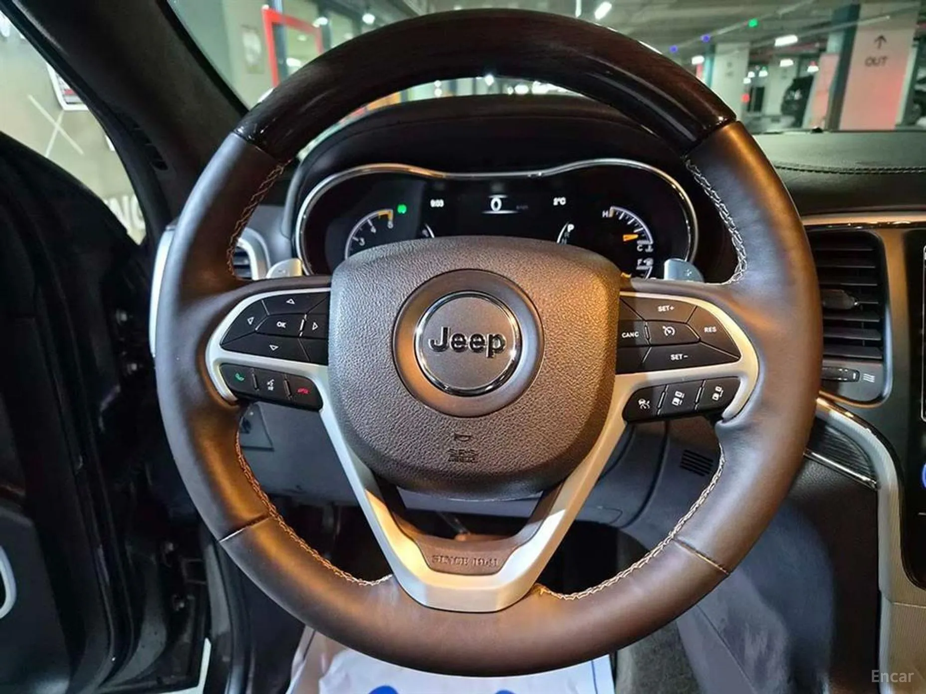 Jeep Grand Cherokee превью 13