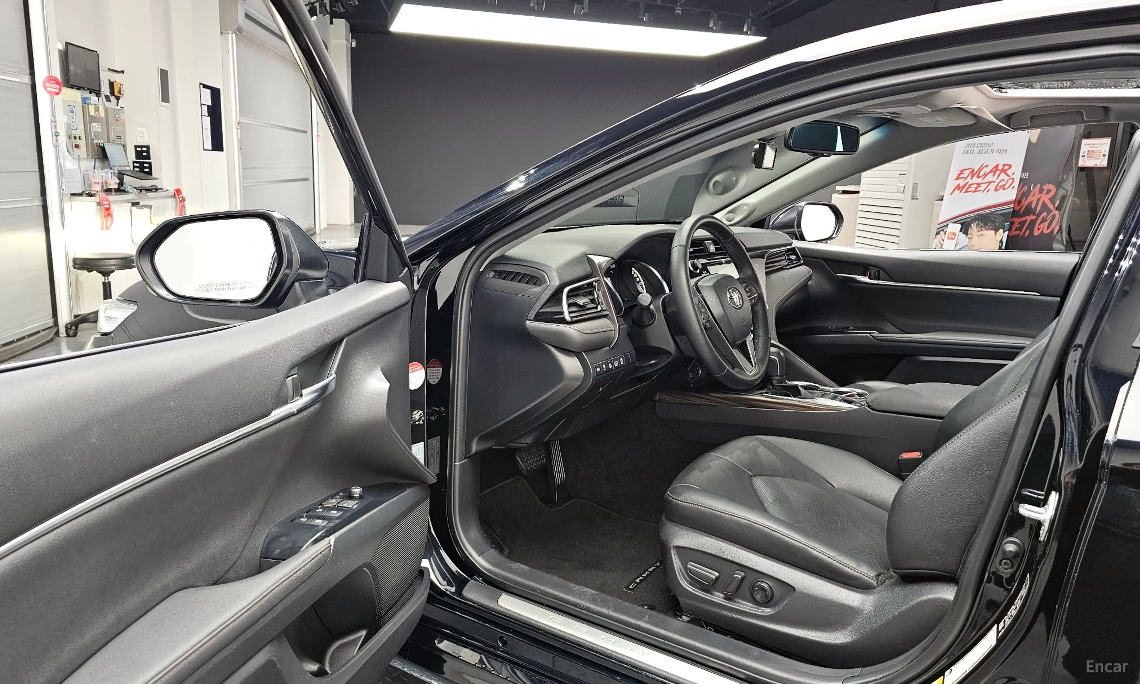 Toyota Camry (XV70) превью 10