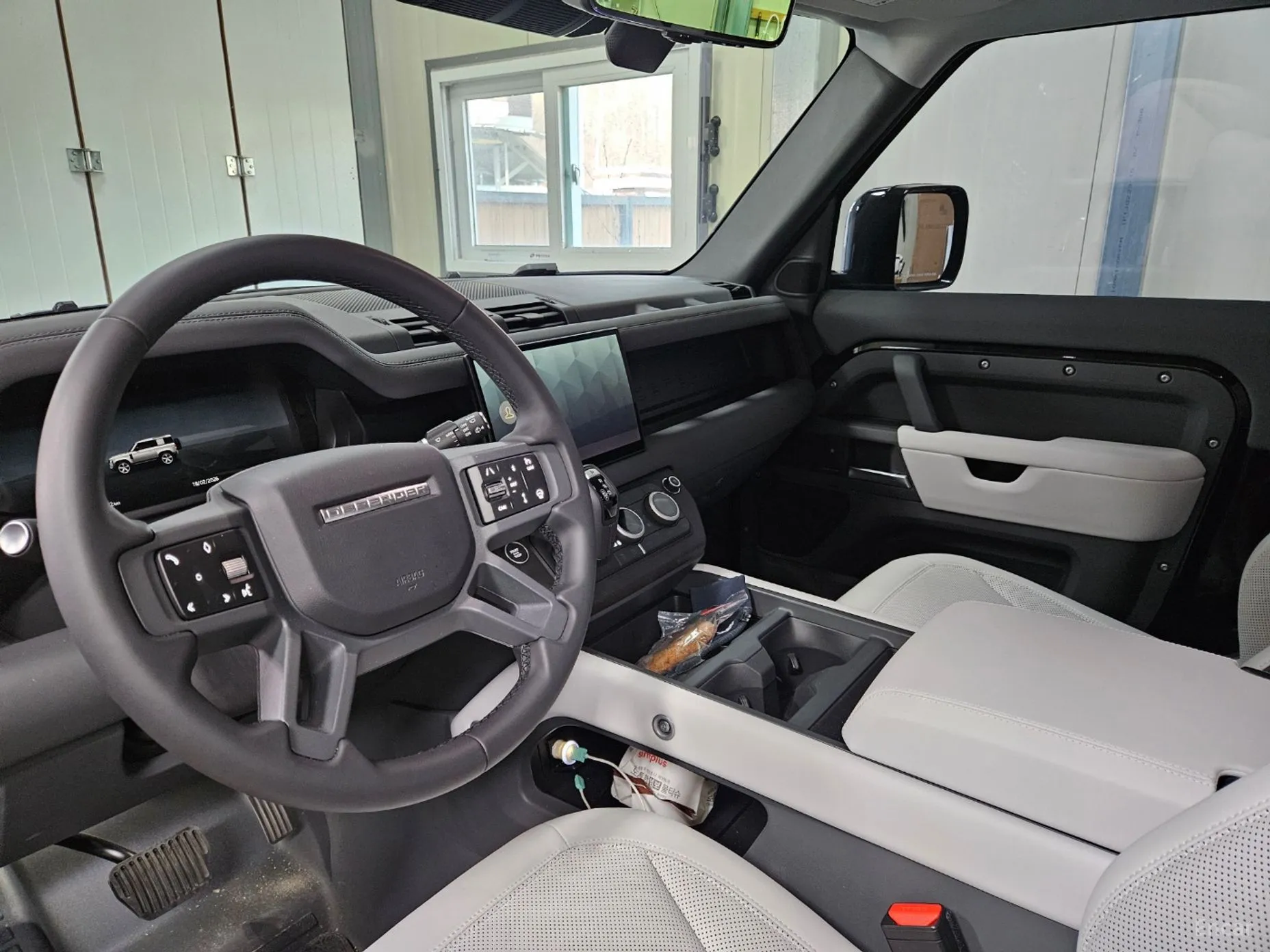 Land Rover Defender (L663) превью 6