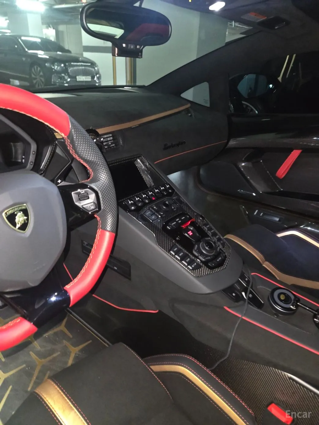 Lamborghini Aventador превью 15