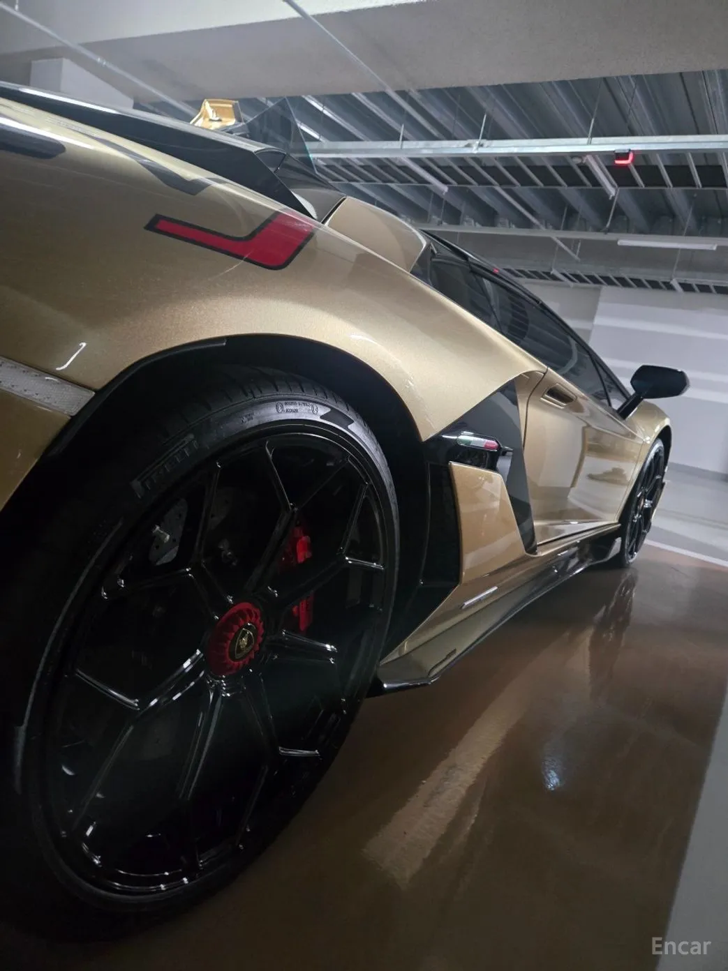 Lamborghini Aventador превью 6