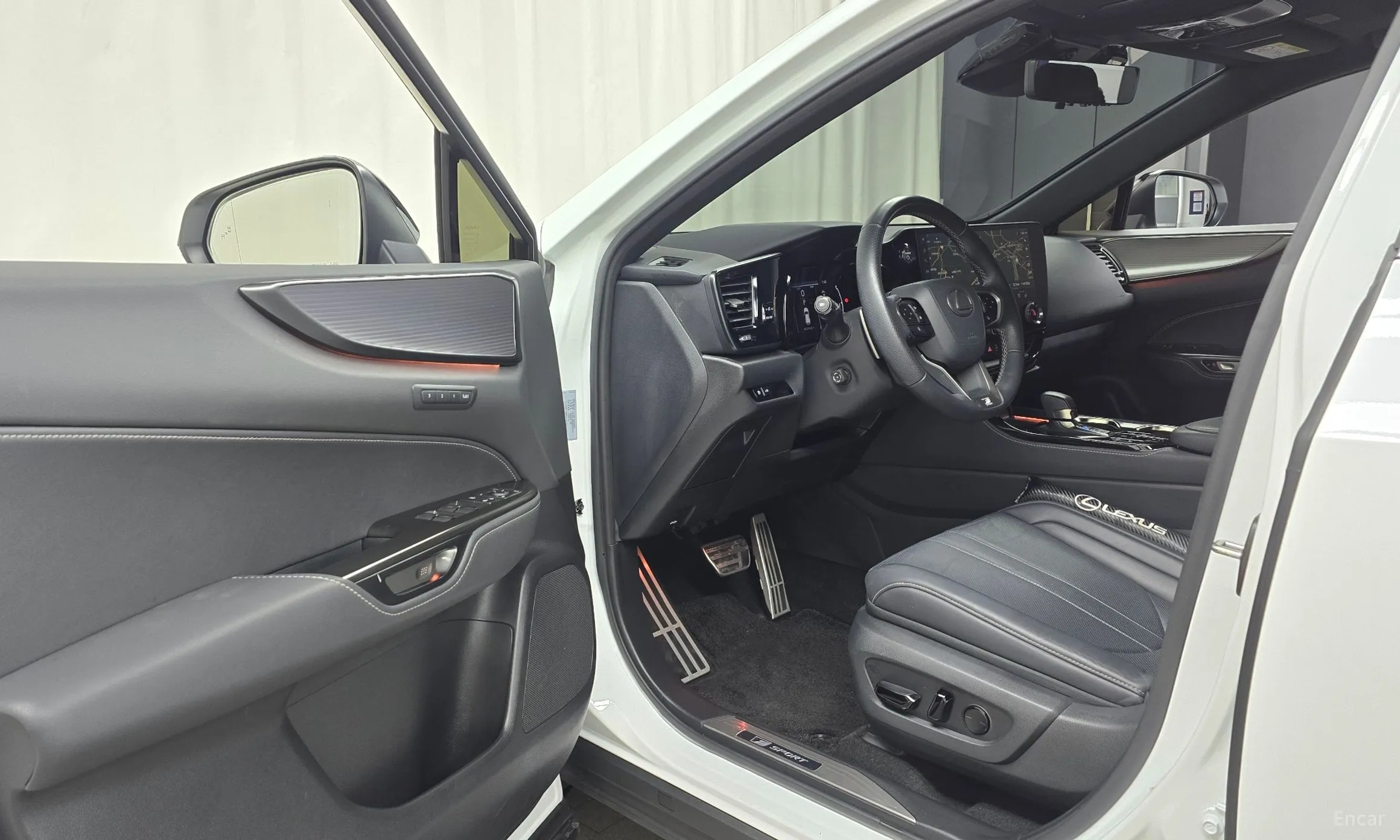 Lexus NX450h + 2nd Gen превью 10