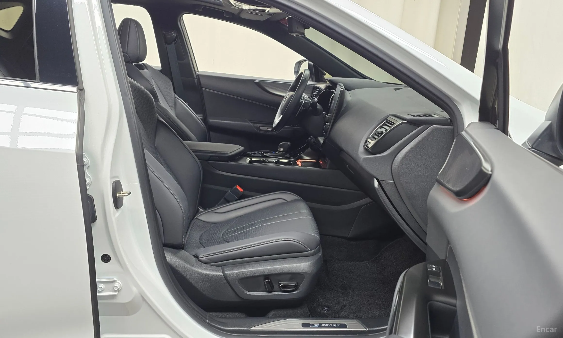Lexus NX450h + 2nd Gen превью 11