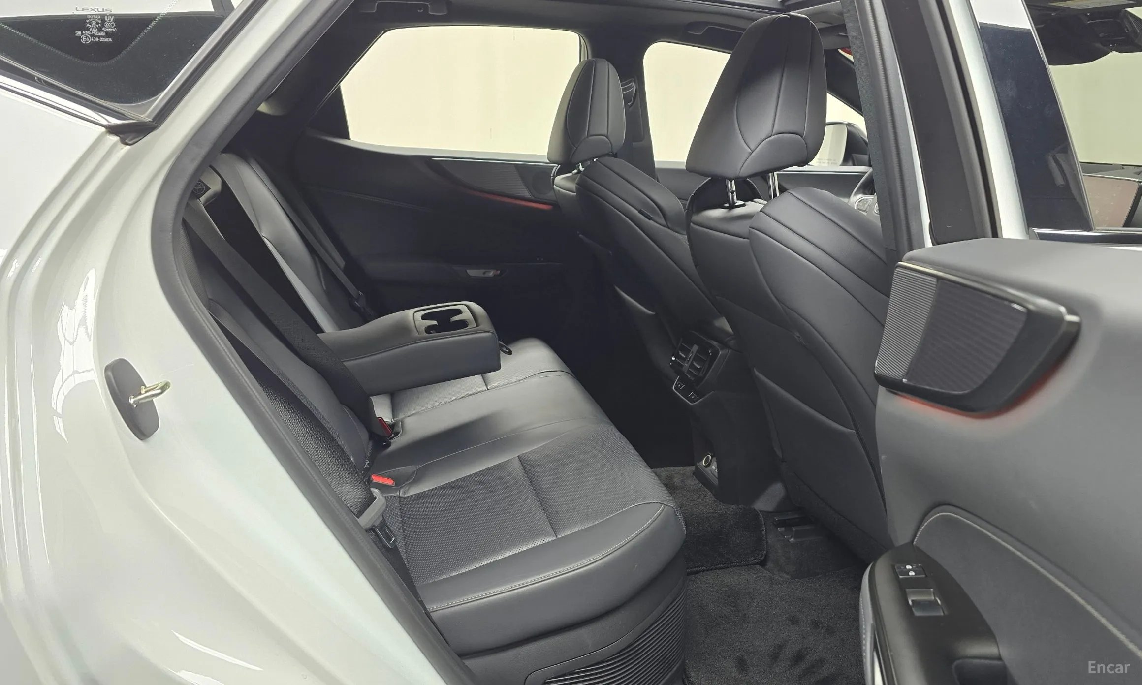 Lexus NX450h + 2nd Gen превью 12