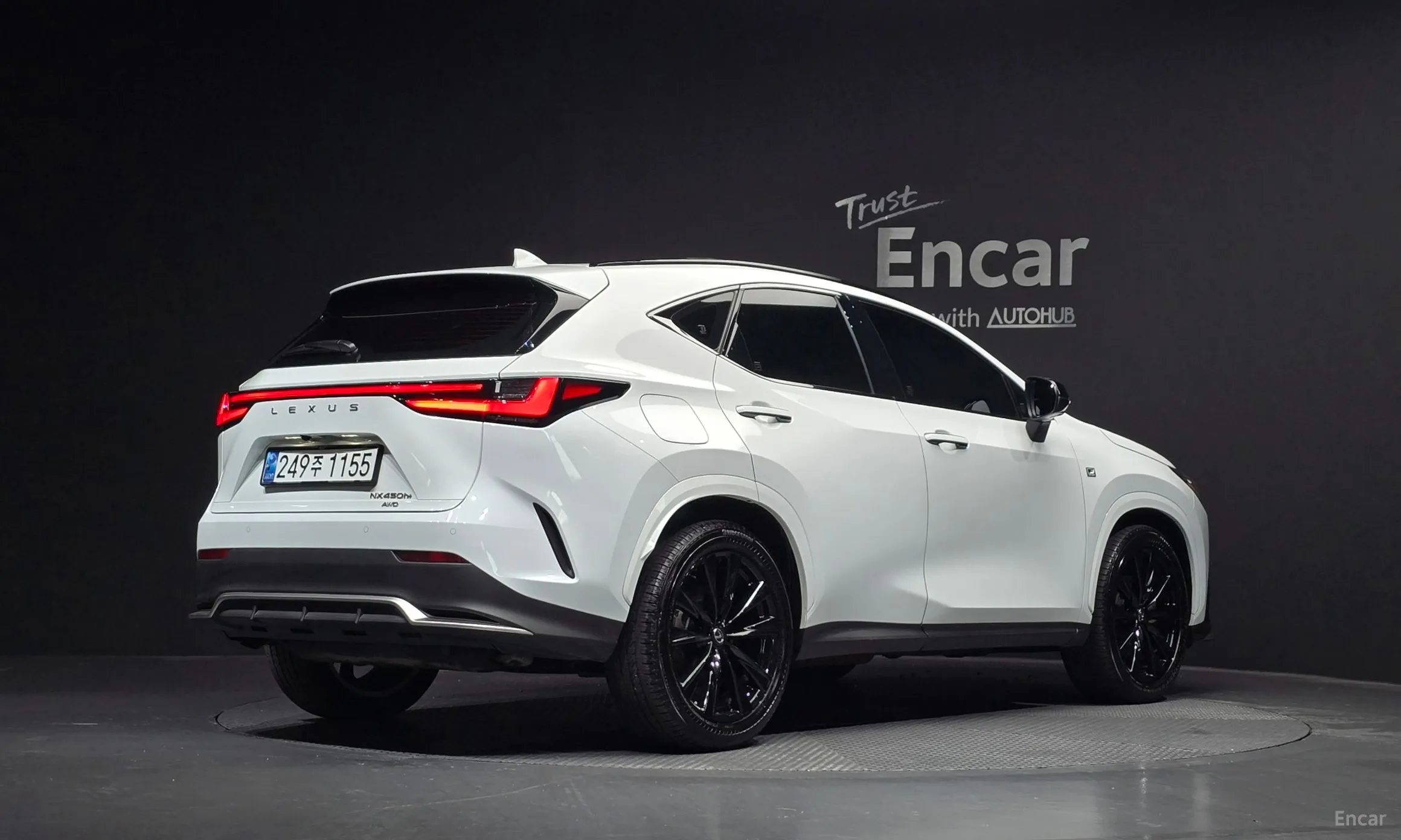 Lexus NX450h + 2nd Gen