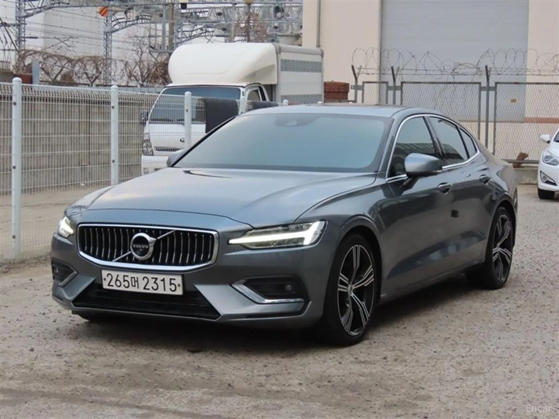 Volvo S60 3rd Generation превью 2