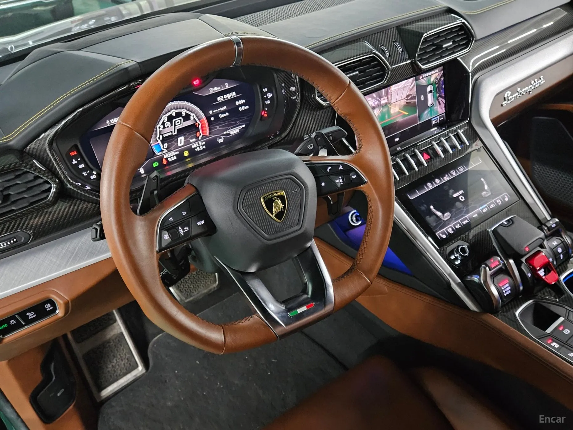 Lamborghini Urus превью 10