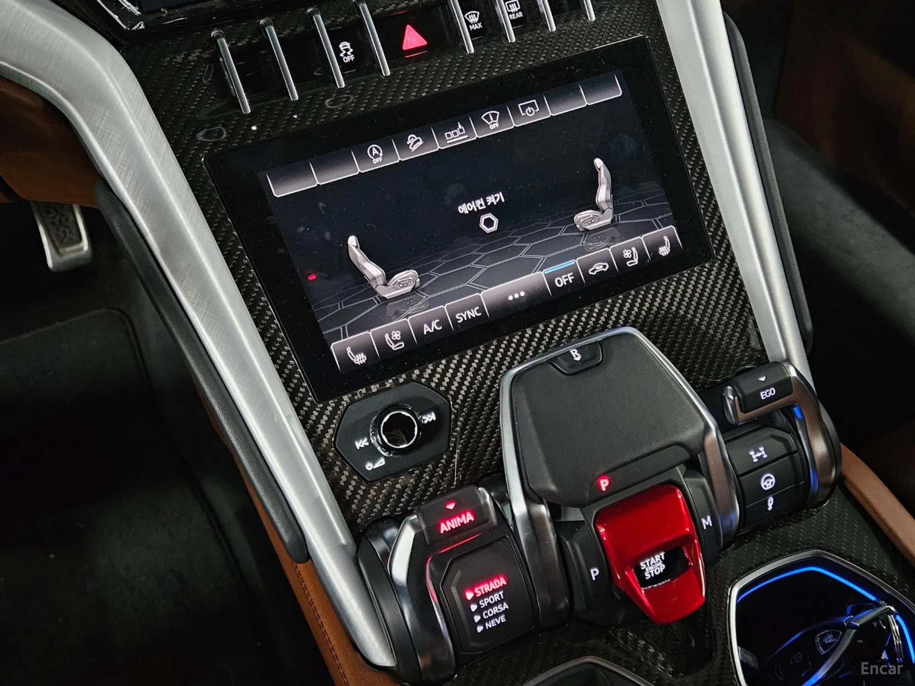 Lamborghini Urus превью 14