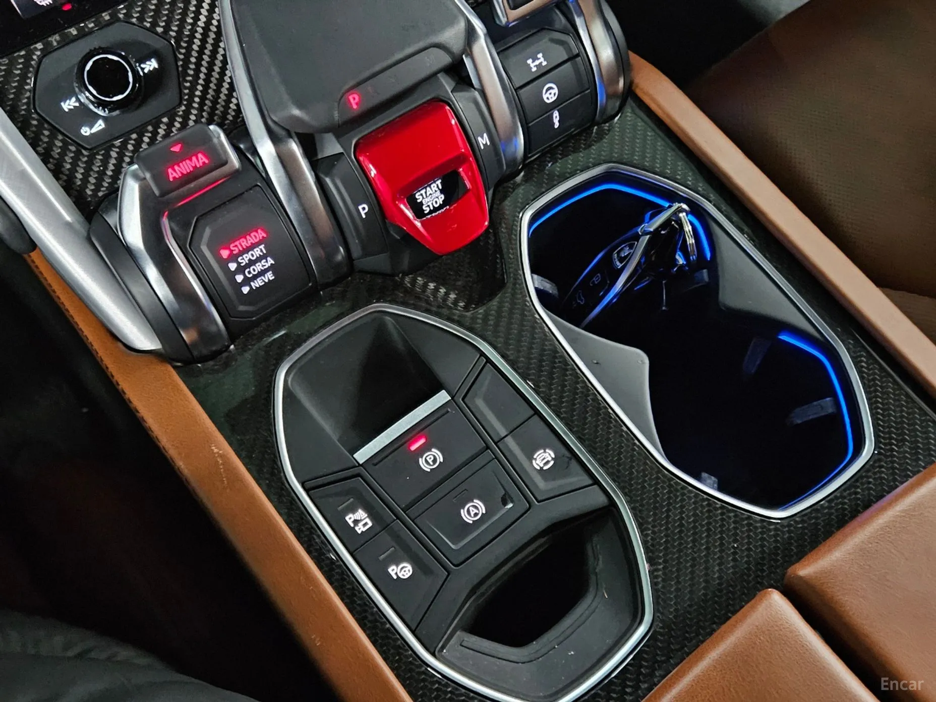 Lamborghini Urus превью 9