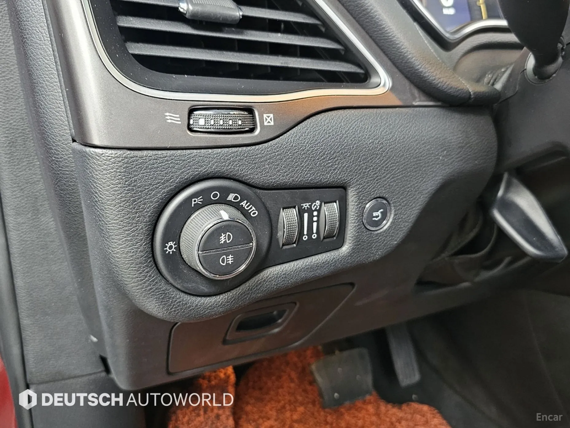 Jeep Cherokee (KL) превью 16