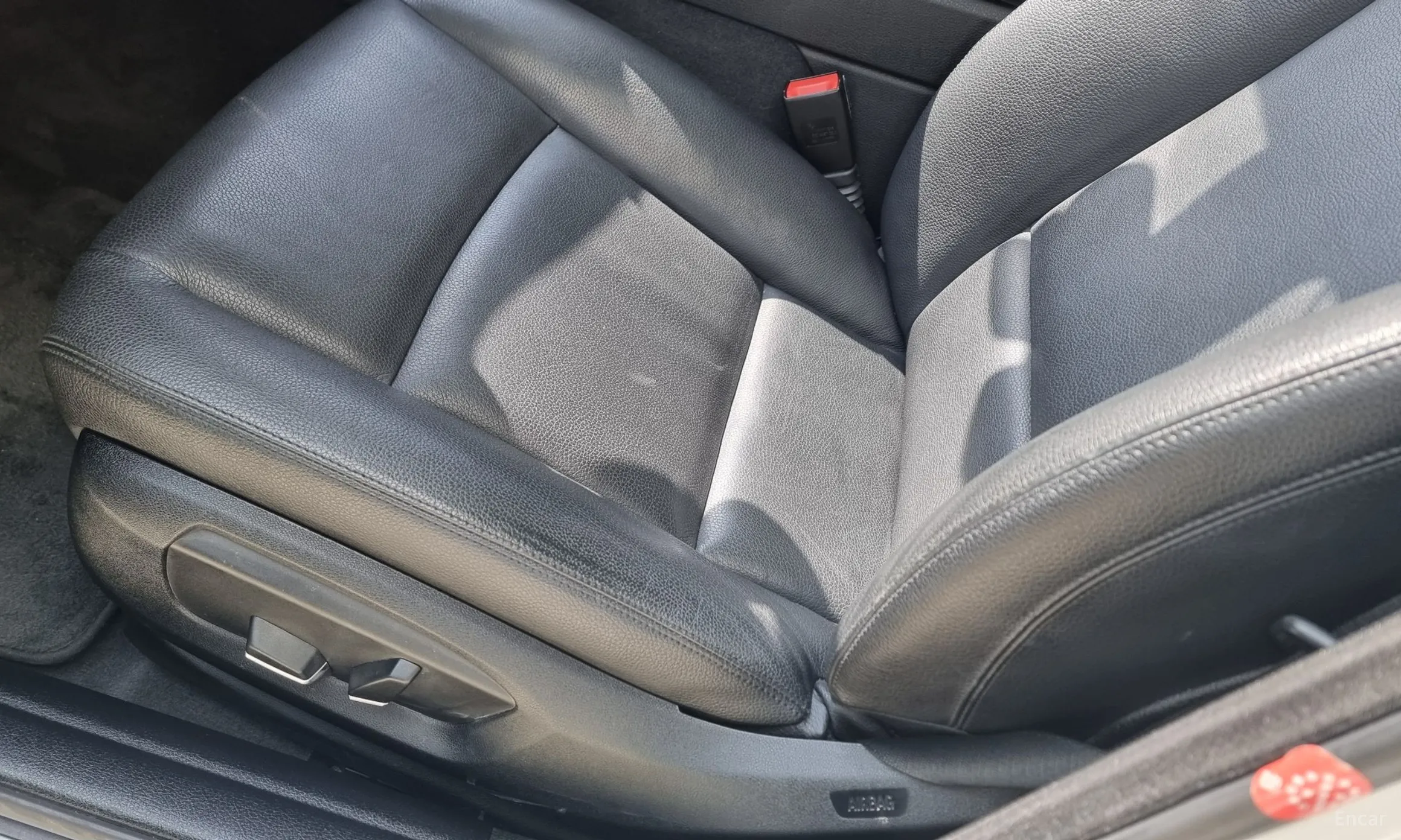 BMW 5 Series (F10) превью 11