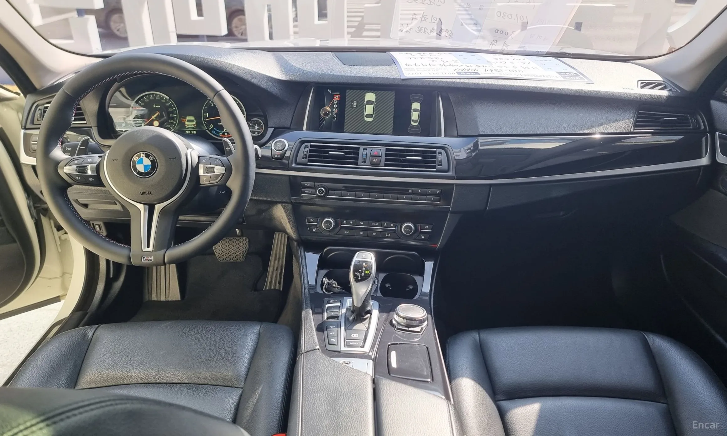 BMW 5 Series (F10) превью 12