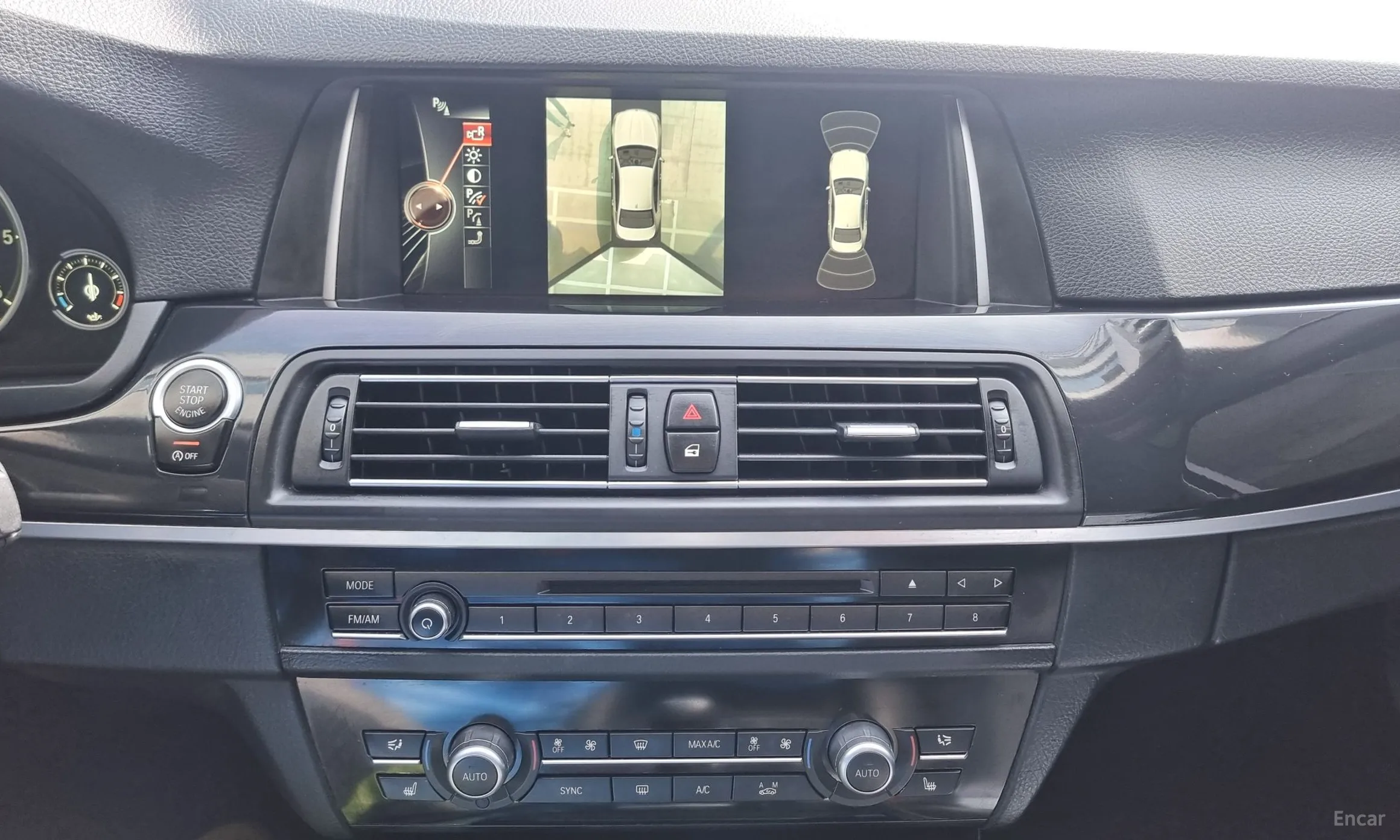 BMW 5 Series (F10) превью 14