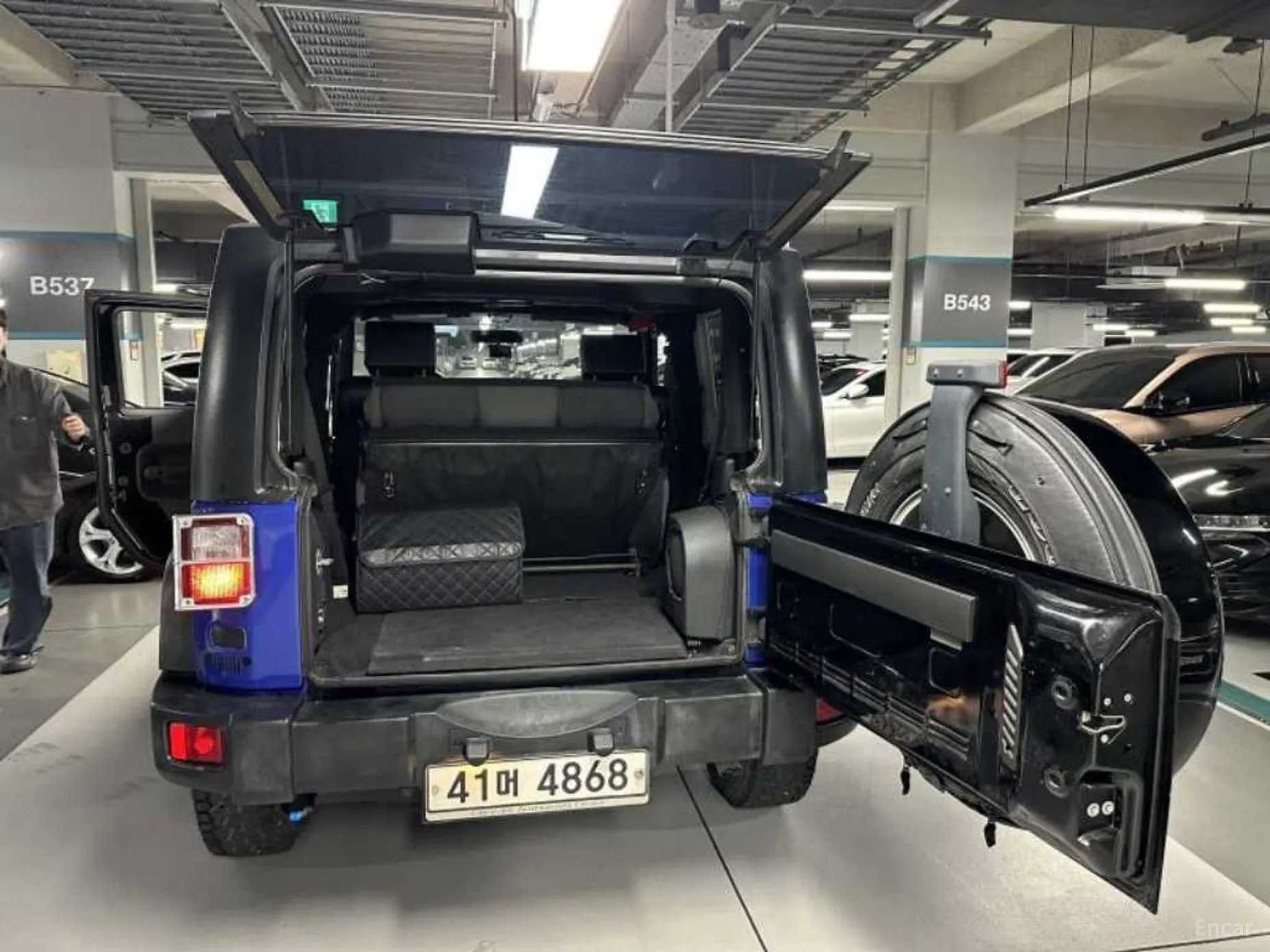 Jeep Wrangler (JK) превью 5