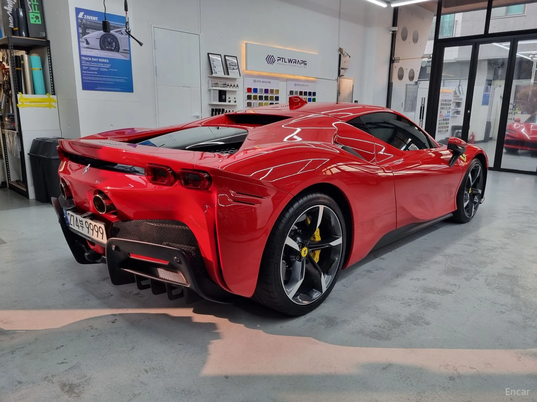Ferrari SF90 Stradale превью 4
