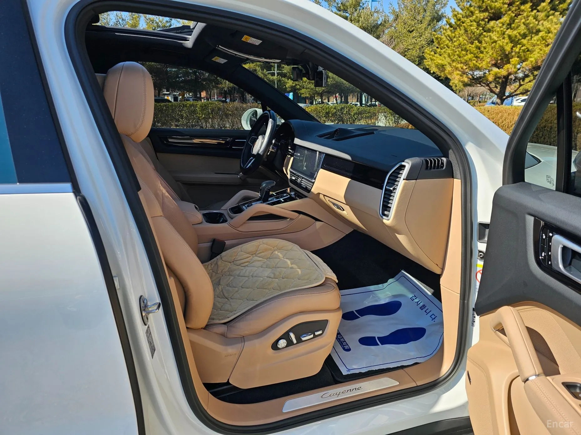 Porsche Cayenne (PO536) превью 12