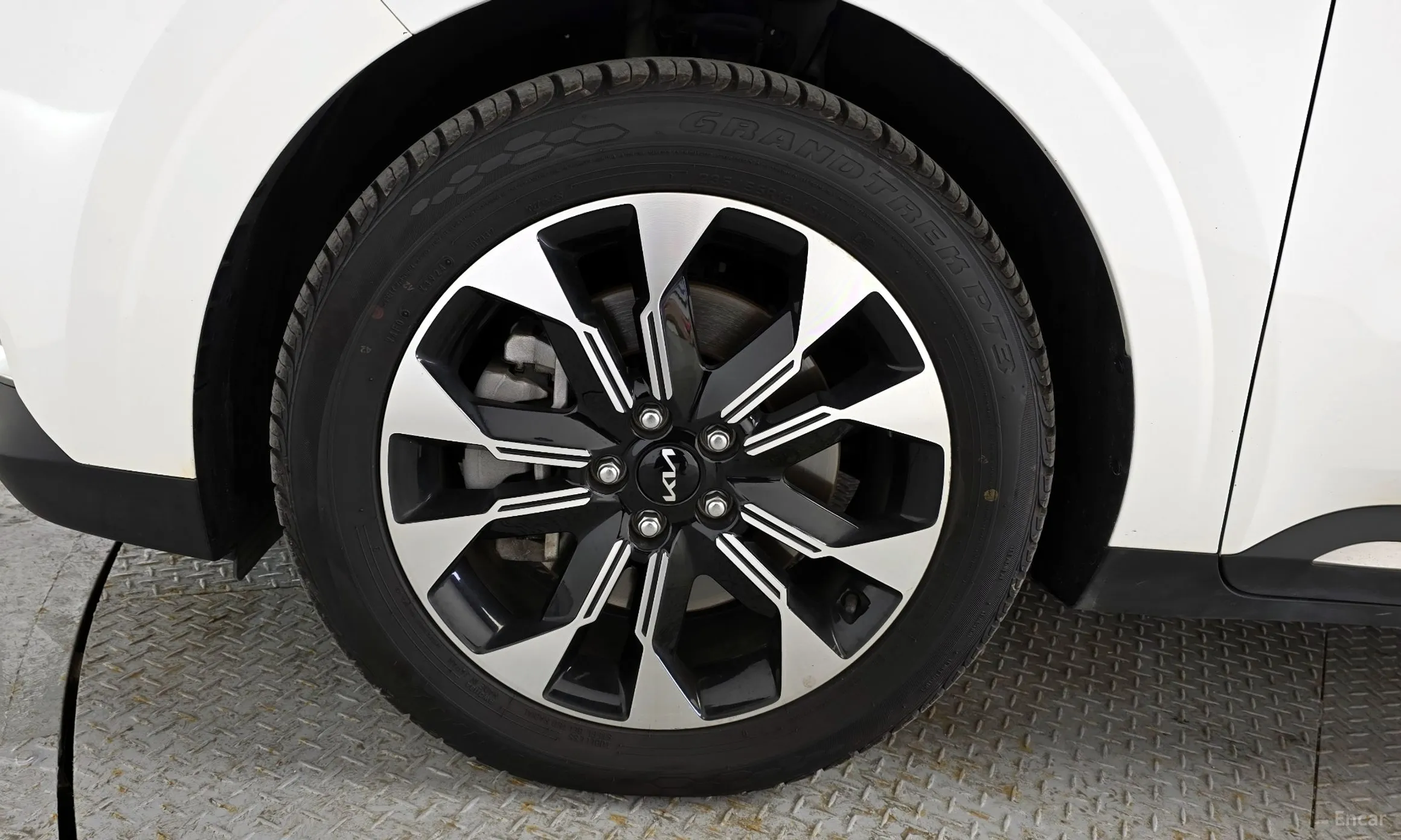 Kia Carnival Gen 4 превью 5