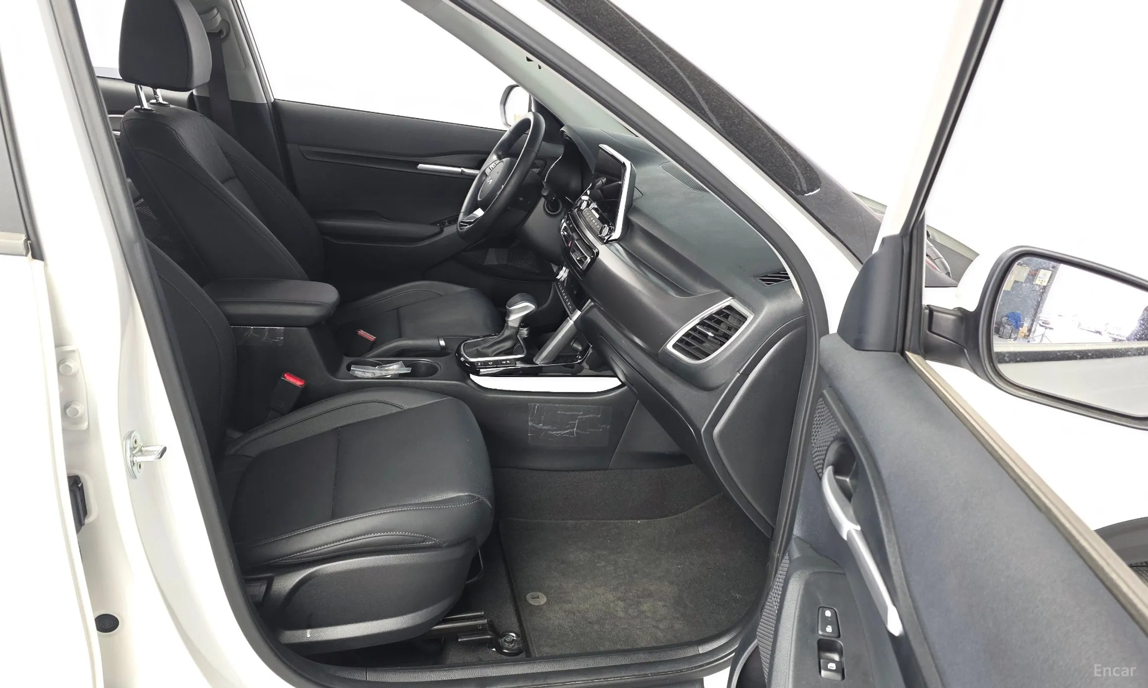 Kia Seltos превью 10