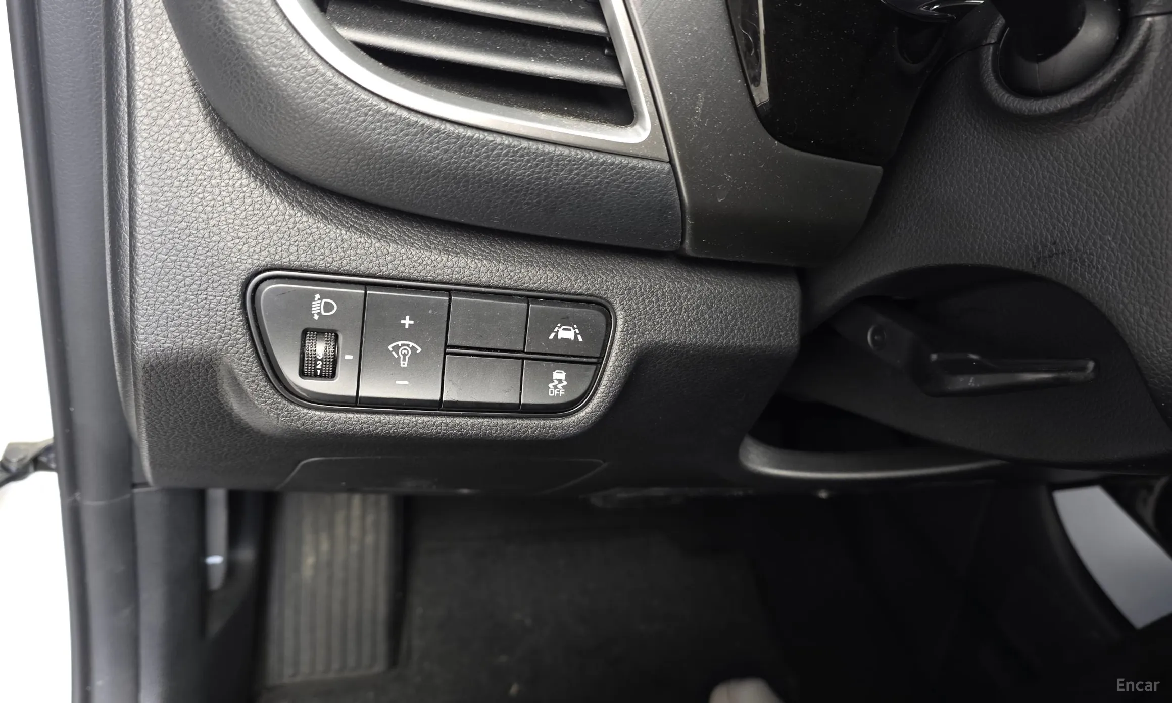 Kia Seltos превью 16