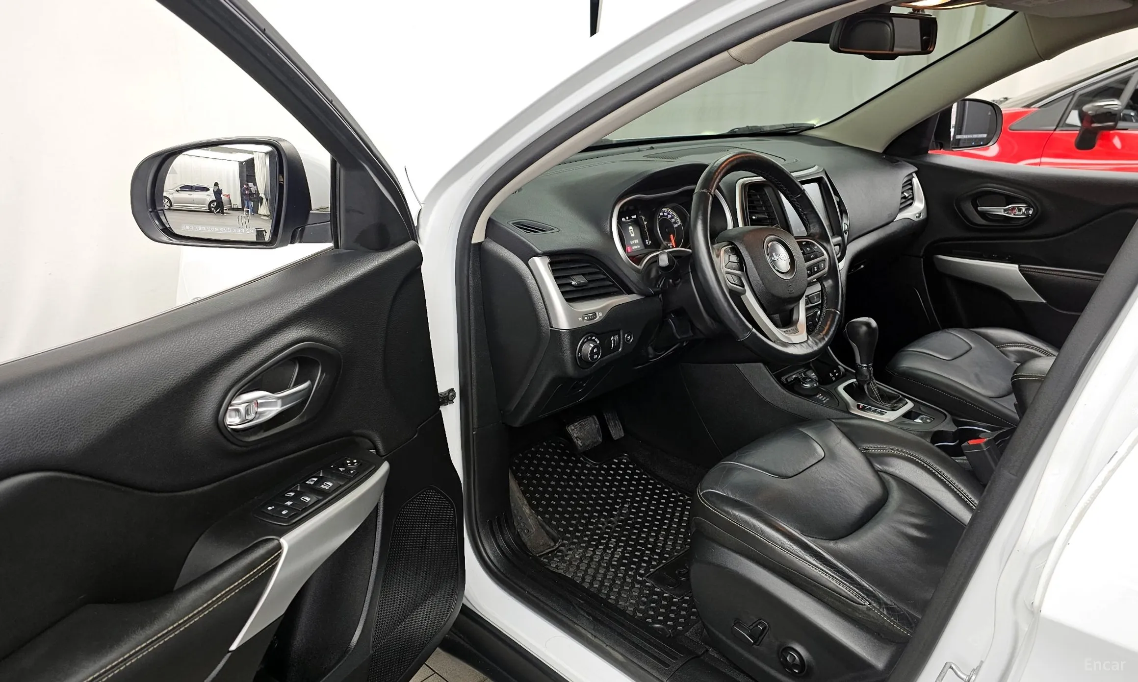 Jeep Cherokee (KL) превью 10