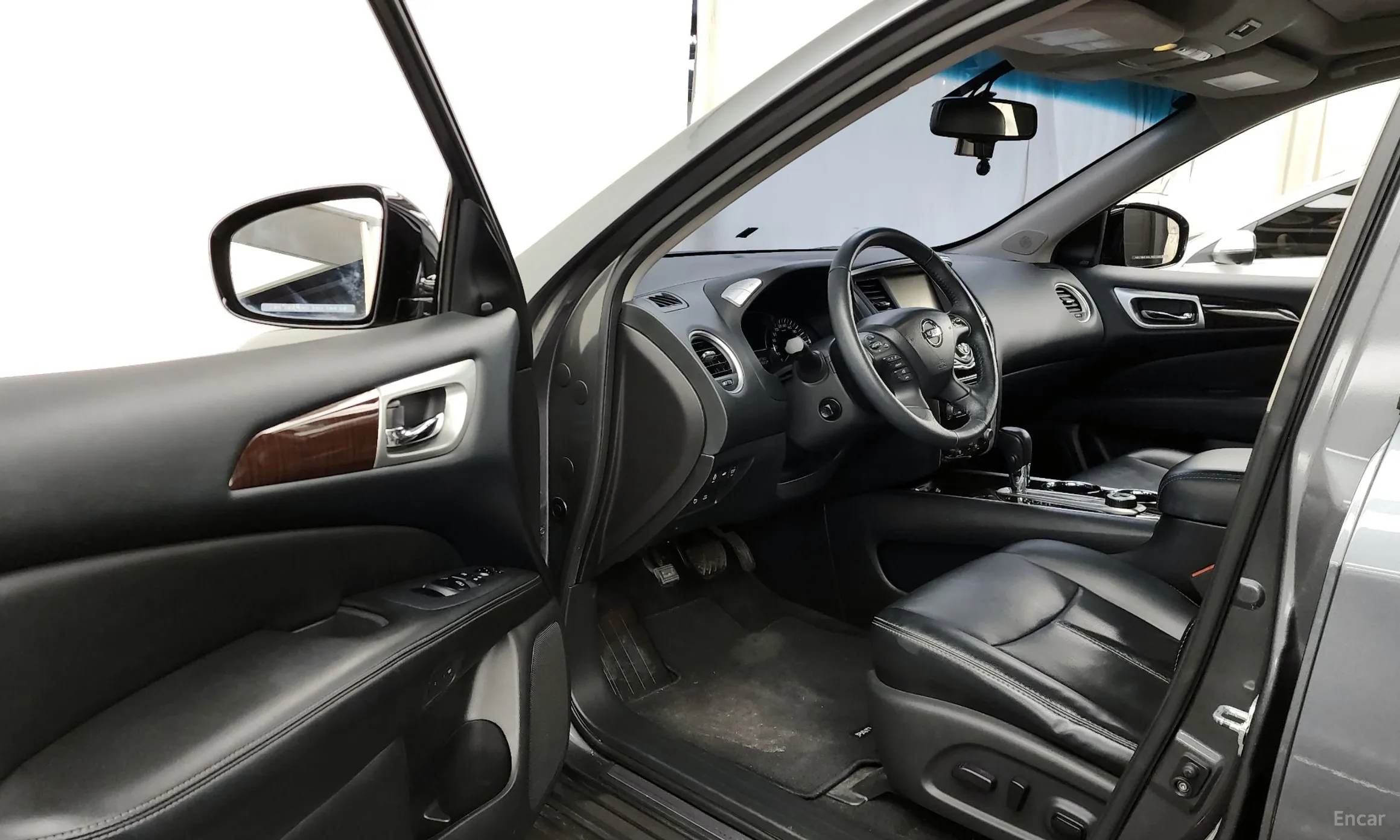 Nissan Pathfinder Gen 4 превью 10