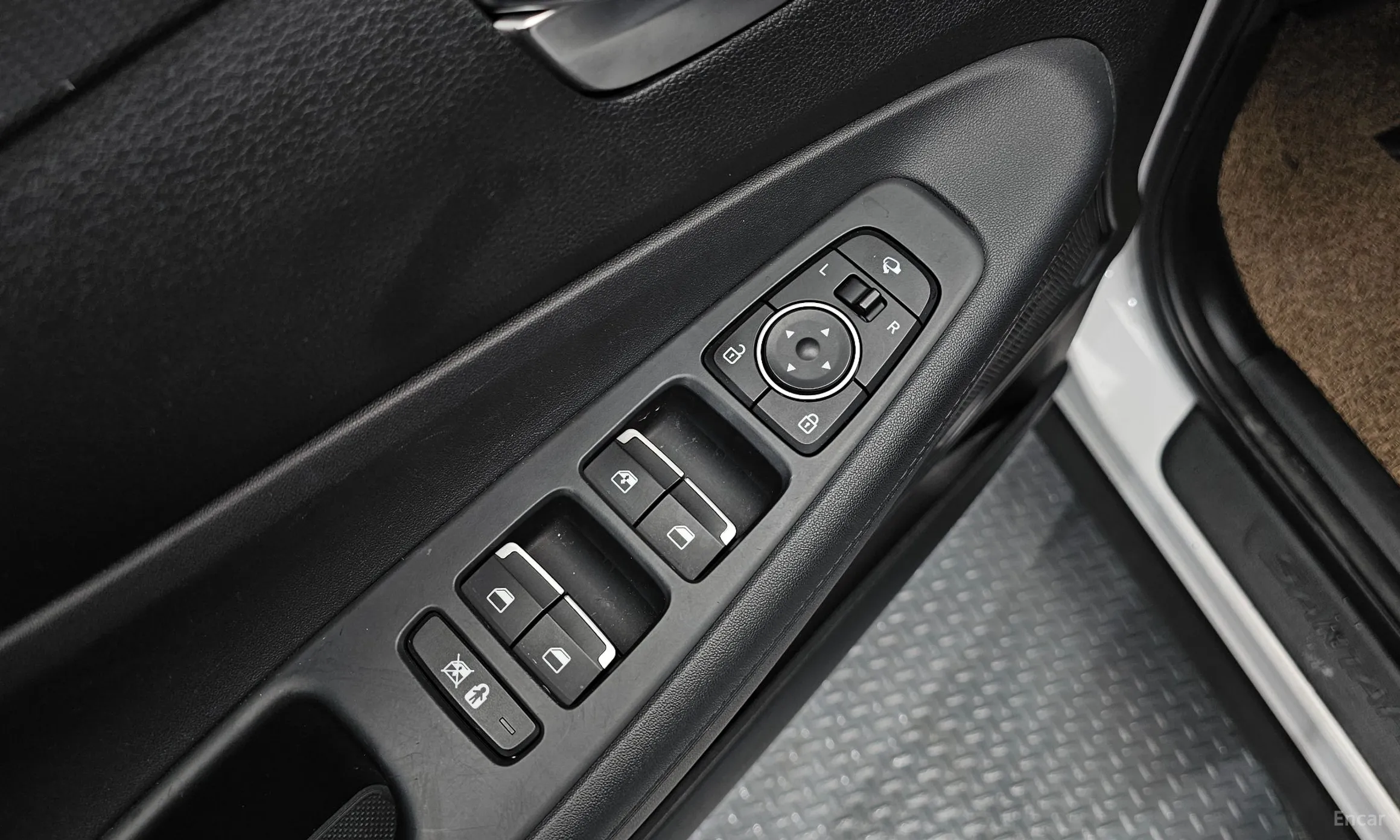 Hyundai Santa Fe TM превью 12