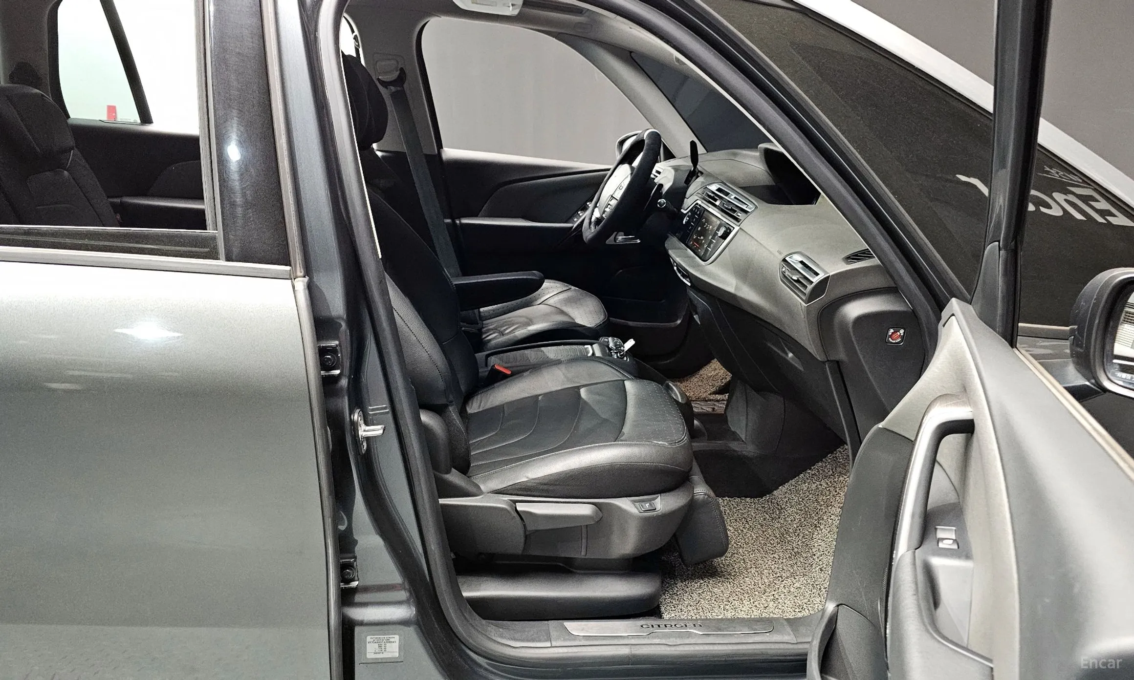 Citroën/DS Grand C4 Picasso превью 11