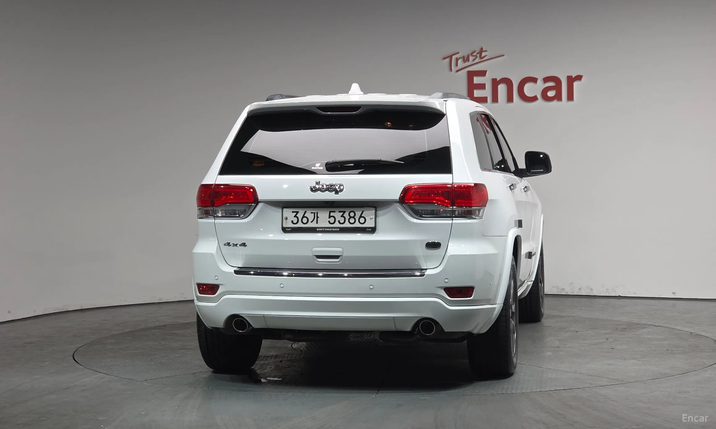 Jeep Grand Cherokee превью 4