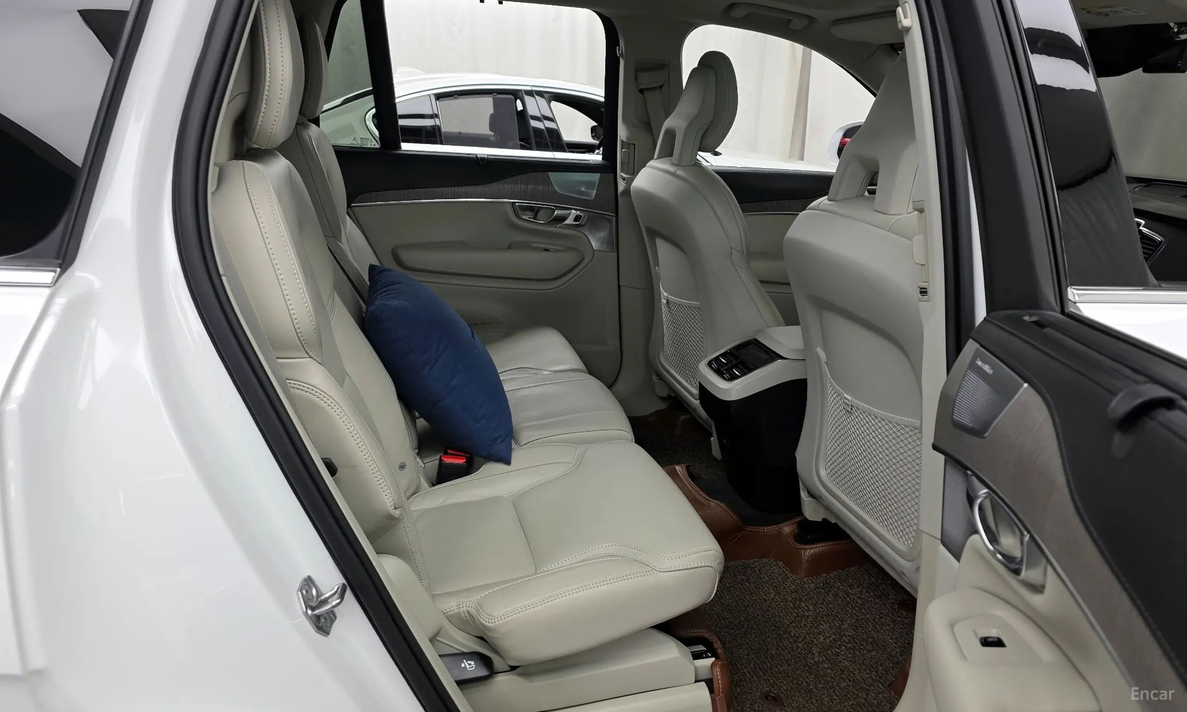 Volvo XC90 Gen 2 превью 12