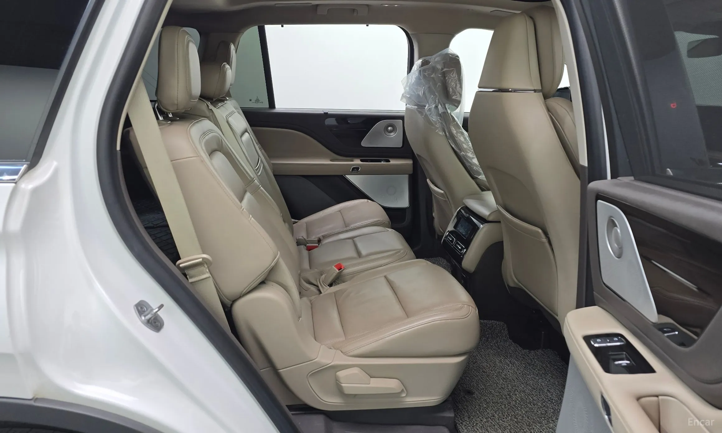 Lincoln Aviator 2nd Generation превью 12