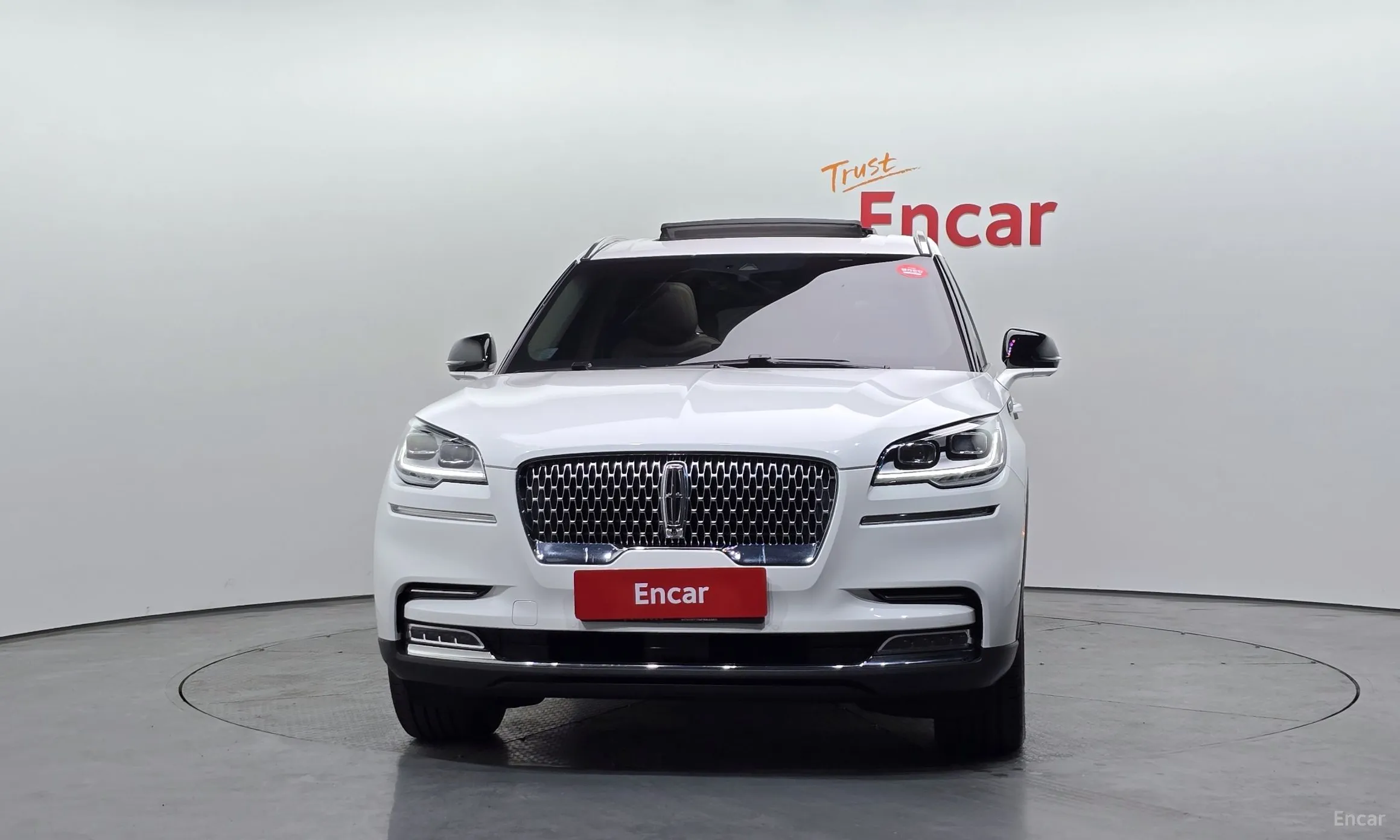 Lincoln Aviator 2nd Generation превью 3