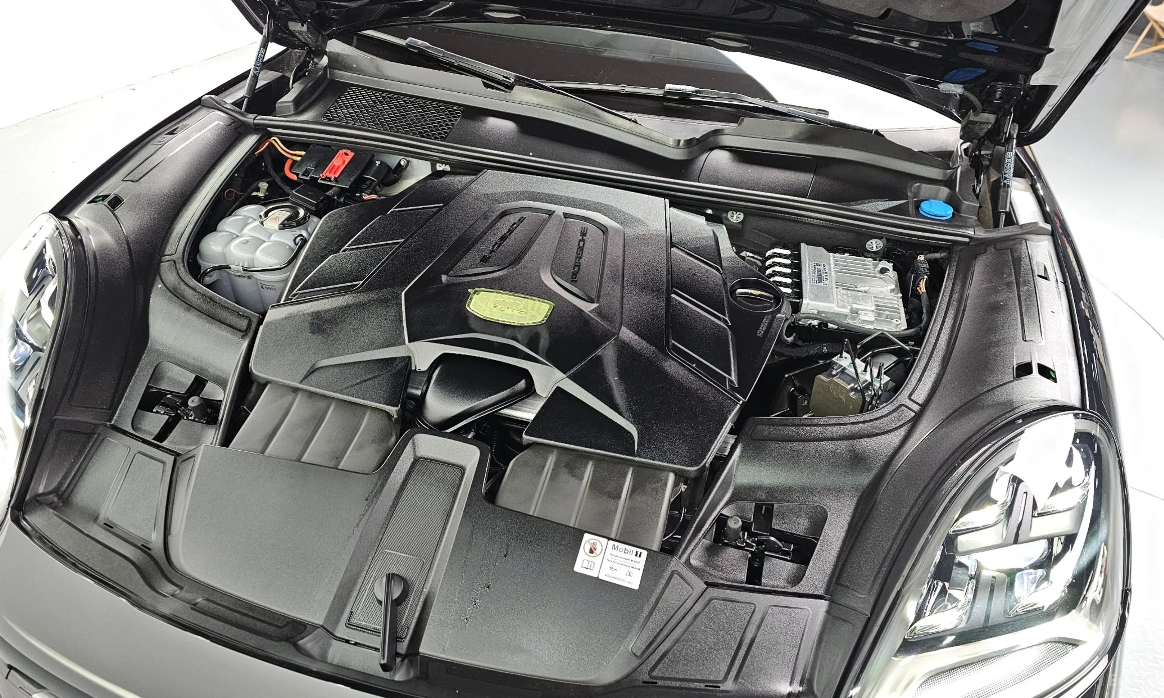 Porsche Cayenne (PO536) превью 6